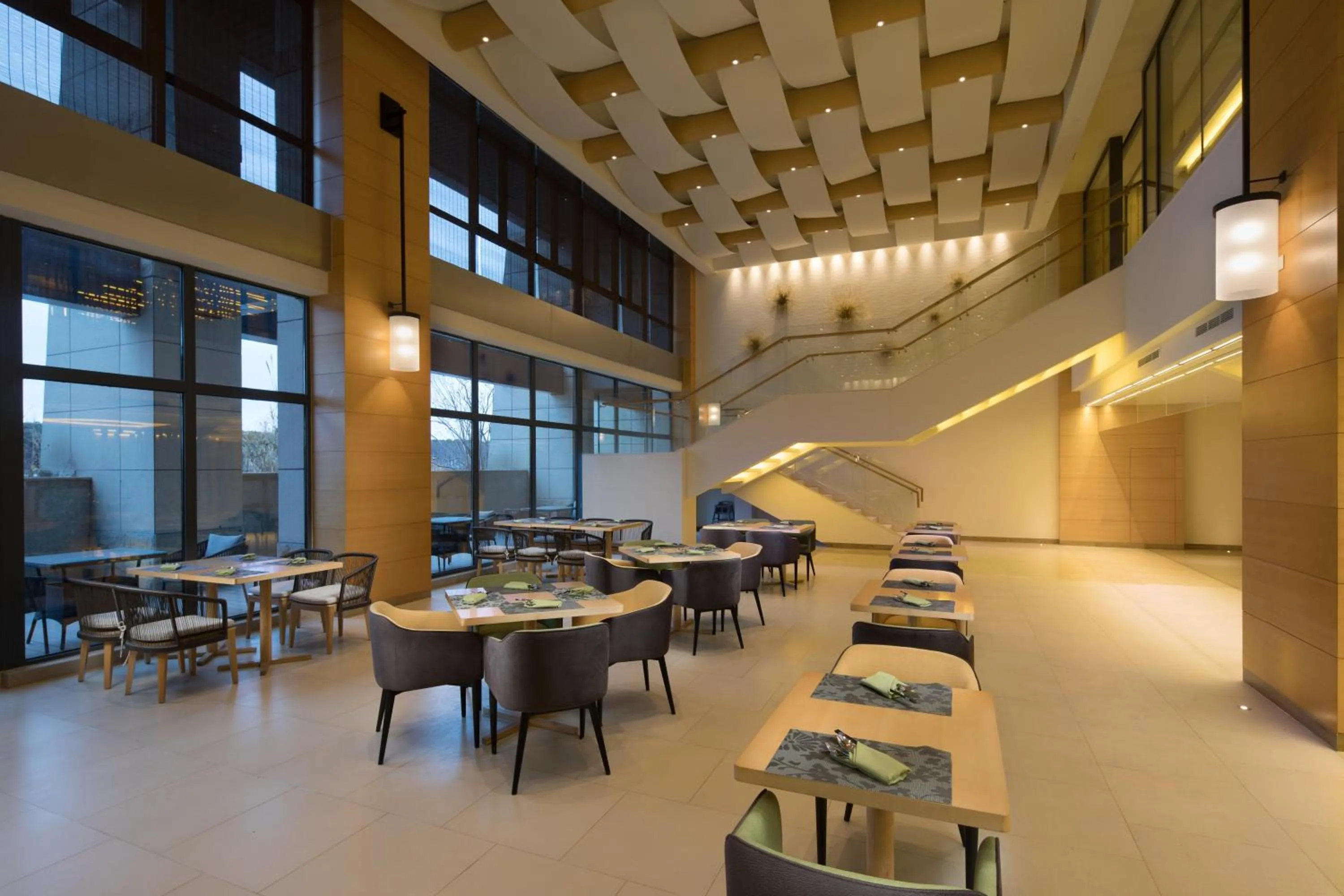 Restaurant/places to eat in Holiday Inn Kunshan Huaqiao by IHG