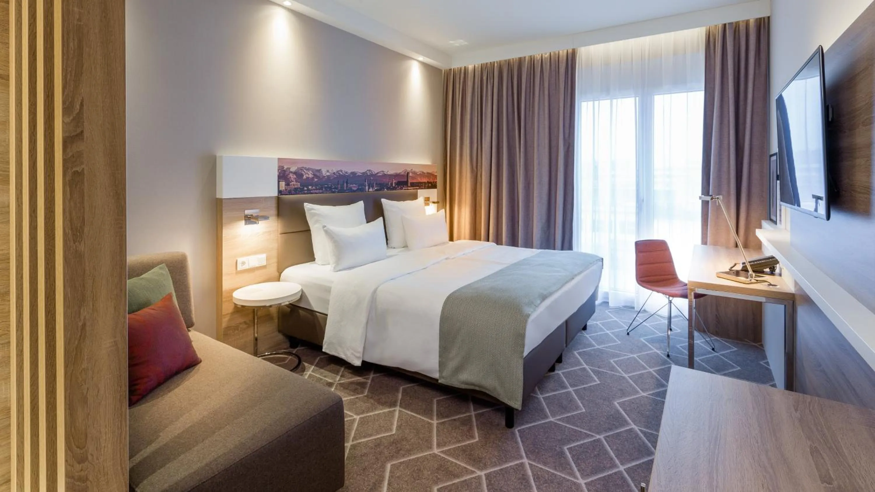 Photo of the whole room, Bed in Holiday Inn Express Munich - City East by IHG