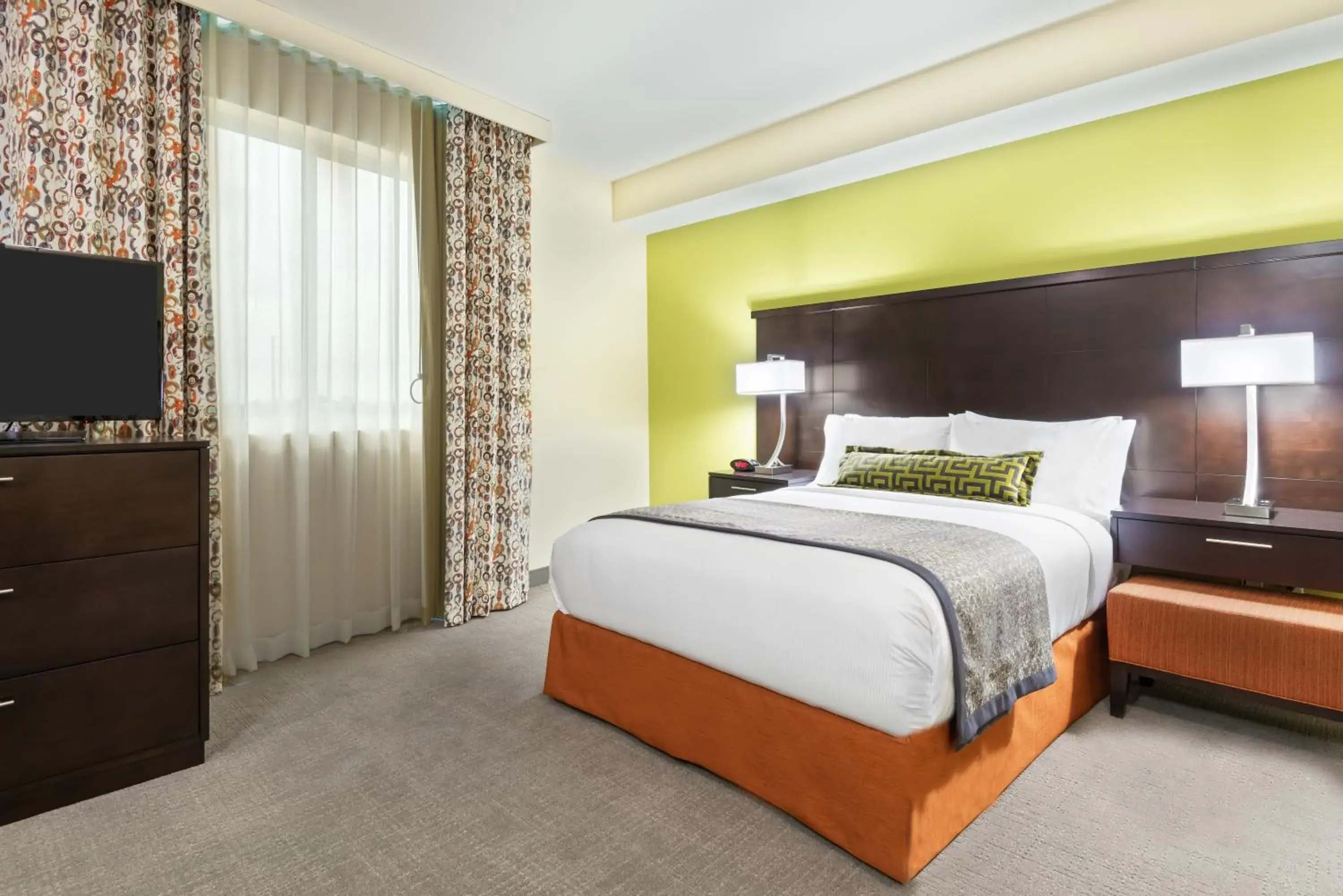 Two-Bedroom Suite with One Queen Bed and Two Double Beds - Non-Smoking in Staybridge Suites - Miami International Airport by IHG Two-Bedroom Suite with One Queen Bed and Two Double Beds - Non-Smoking in Staybridge Suites - Miami International Airport by IHG