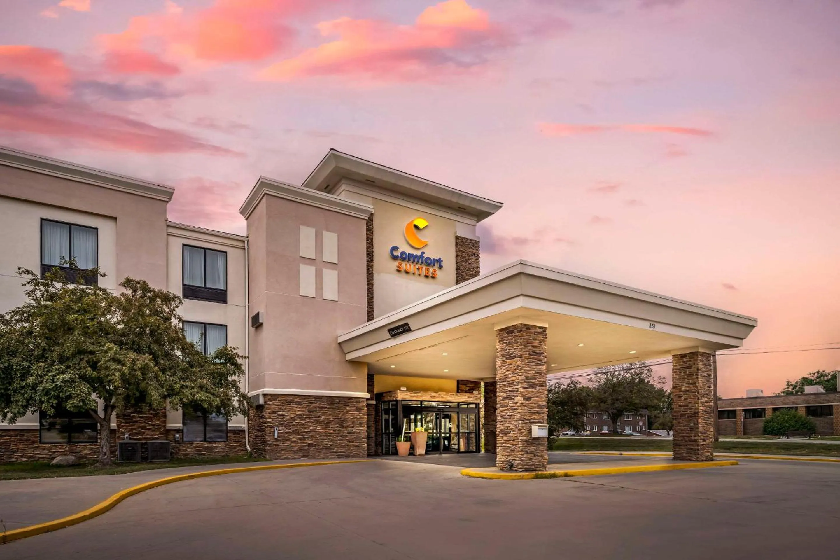 Property building in Comfort Suites East Lincoln - Mall Area