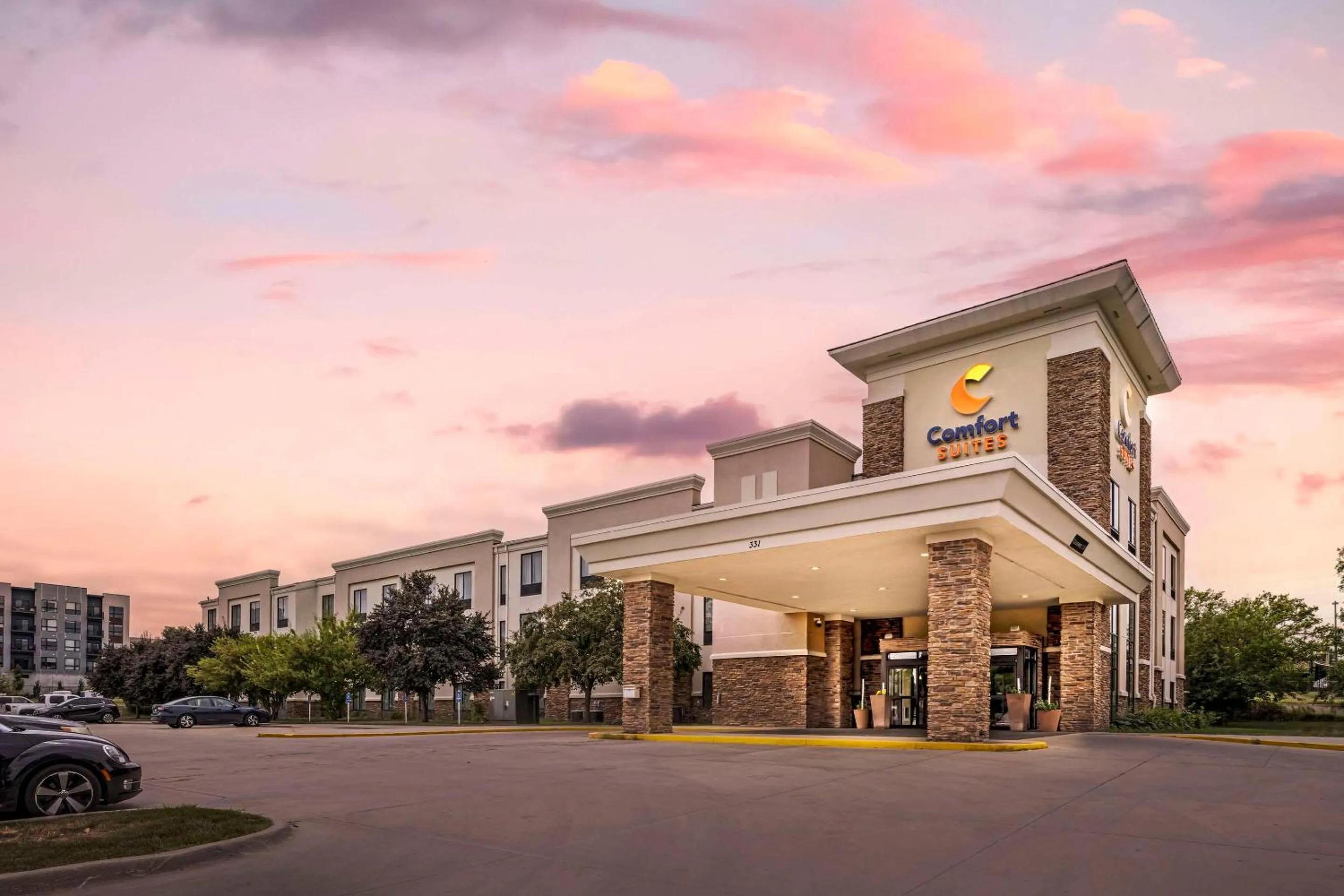 Property building in Comfort Suites East Lincoln - Mall Area