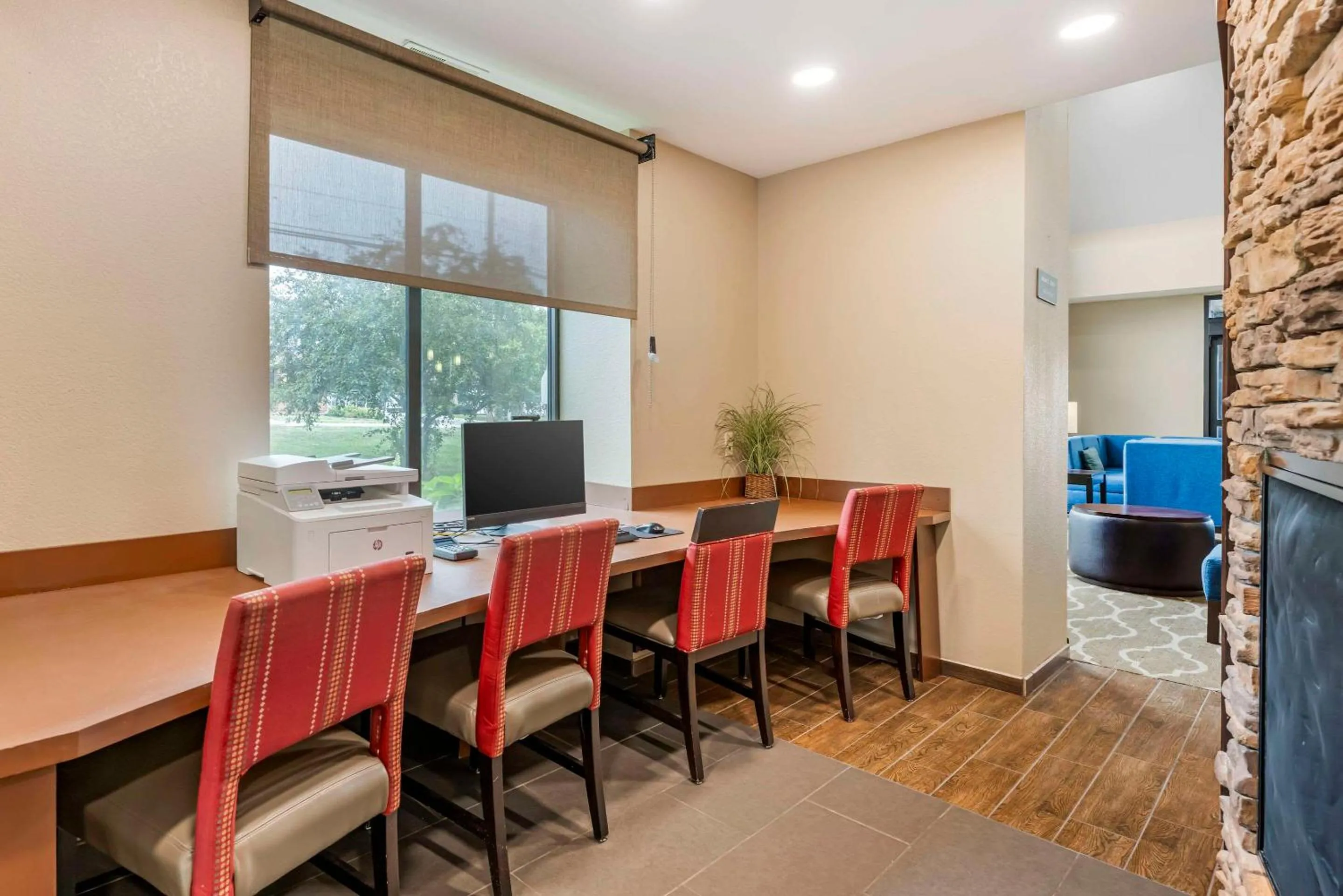 Business facilities in Comfort Suites East Lincoln - Mall Area