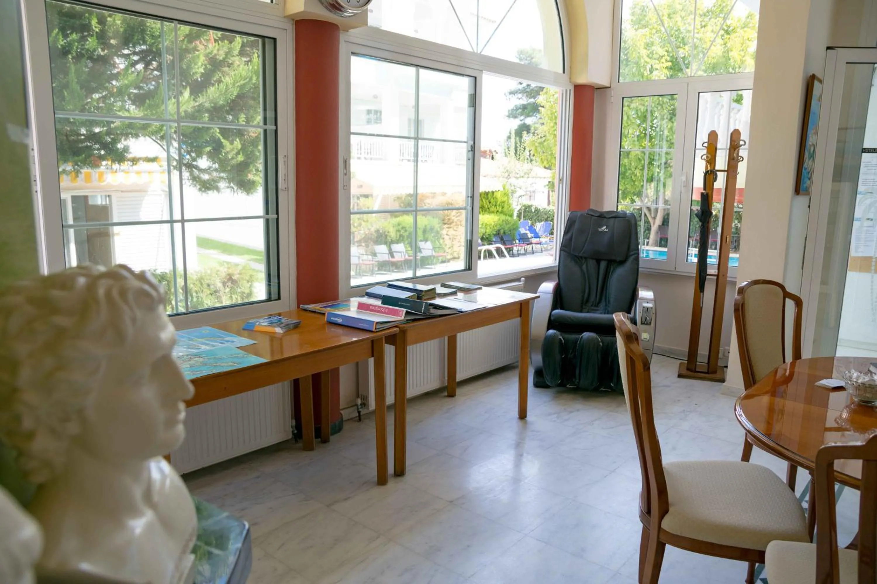 Communal lounge/ TV room in Melissa Gold Coast