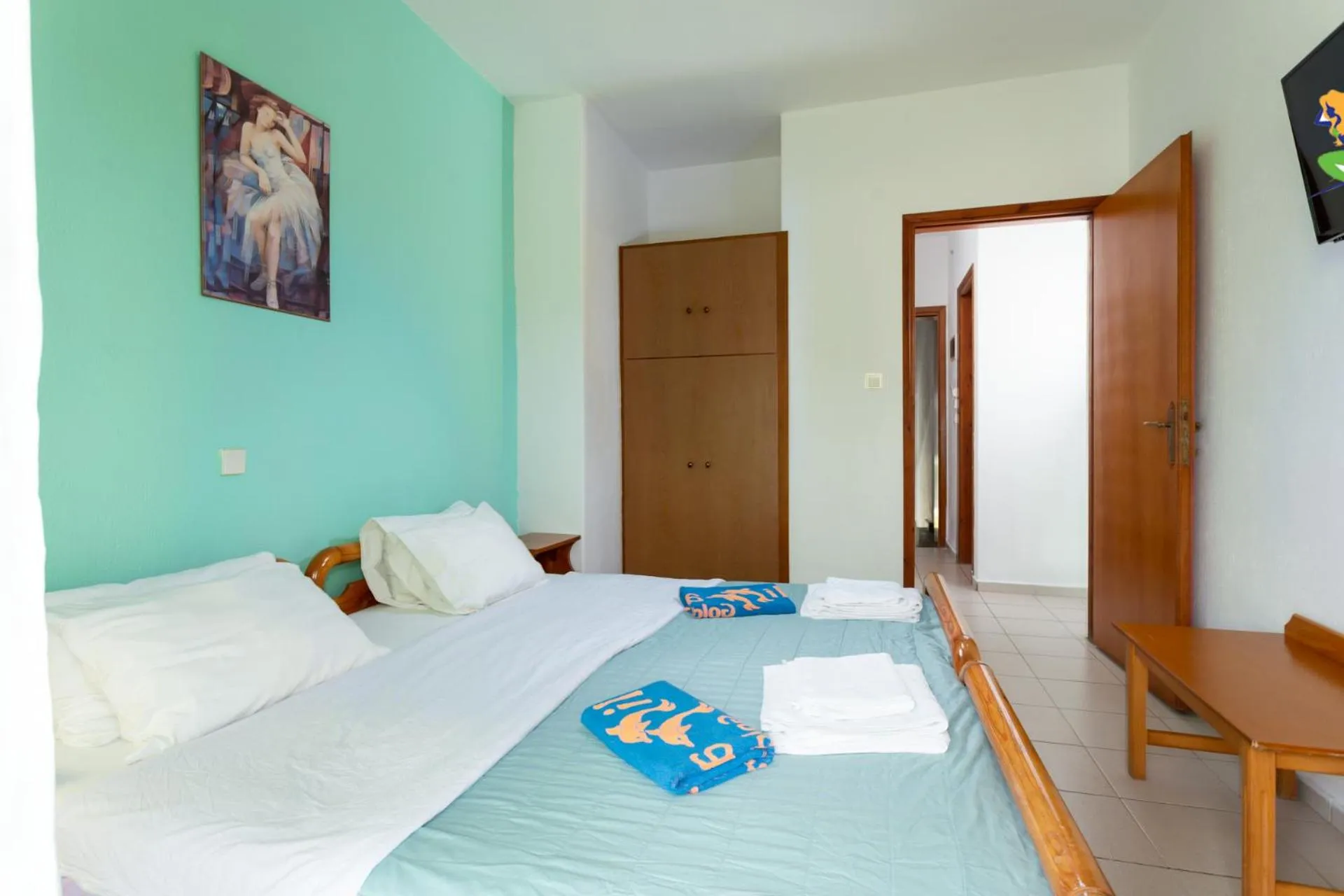 Photo of the whole room, Bed in Melissa Gold Coast