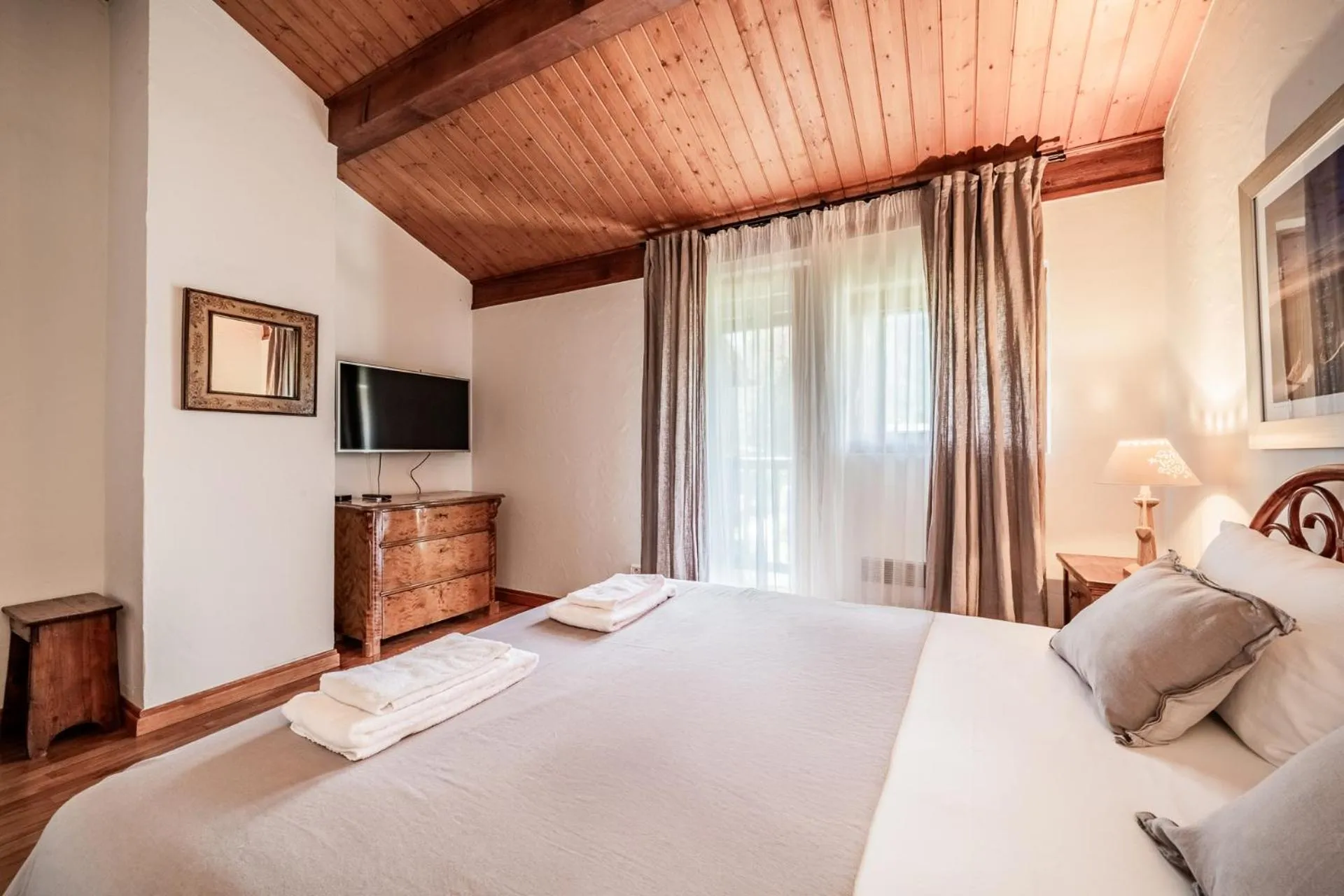 Bed in Eden Hotel, Apartments and Chalet Chamonix Les Praz
