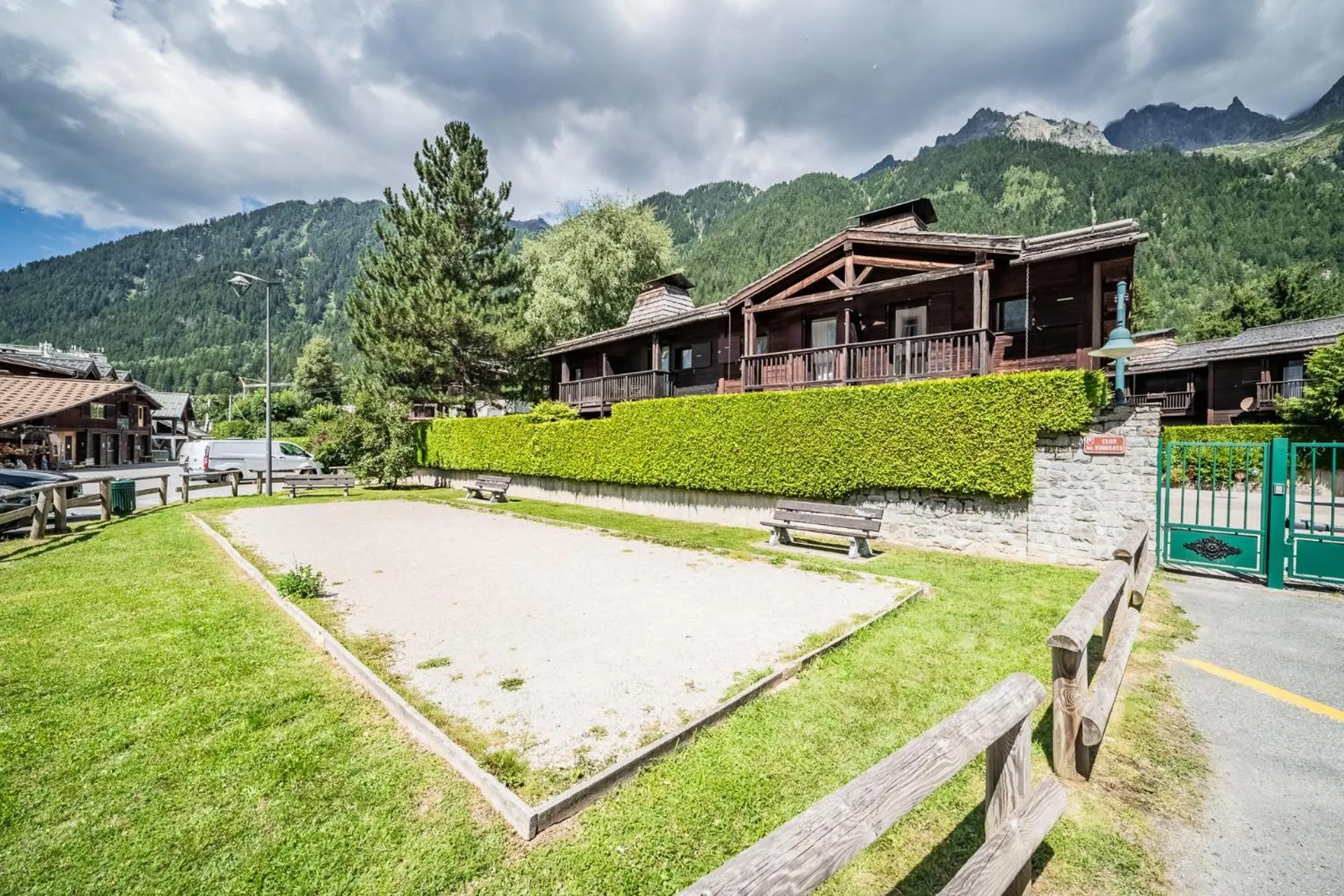 Eden Hotel, Apartments and Chalet Chamonix Les Praz