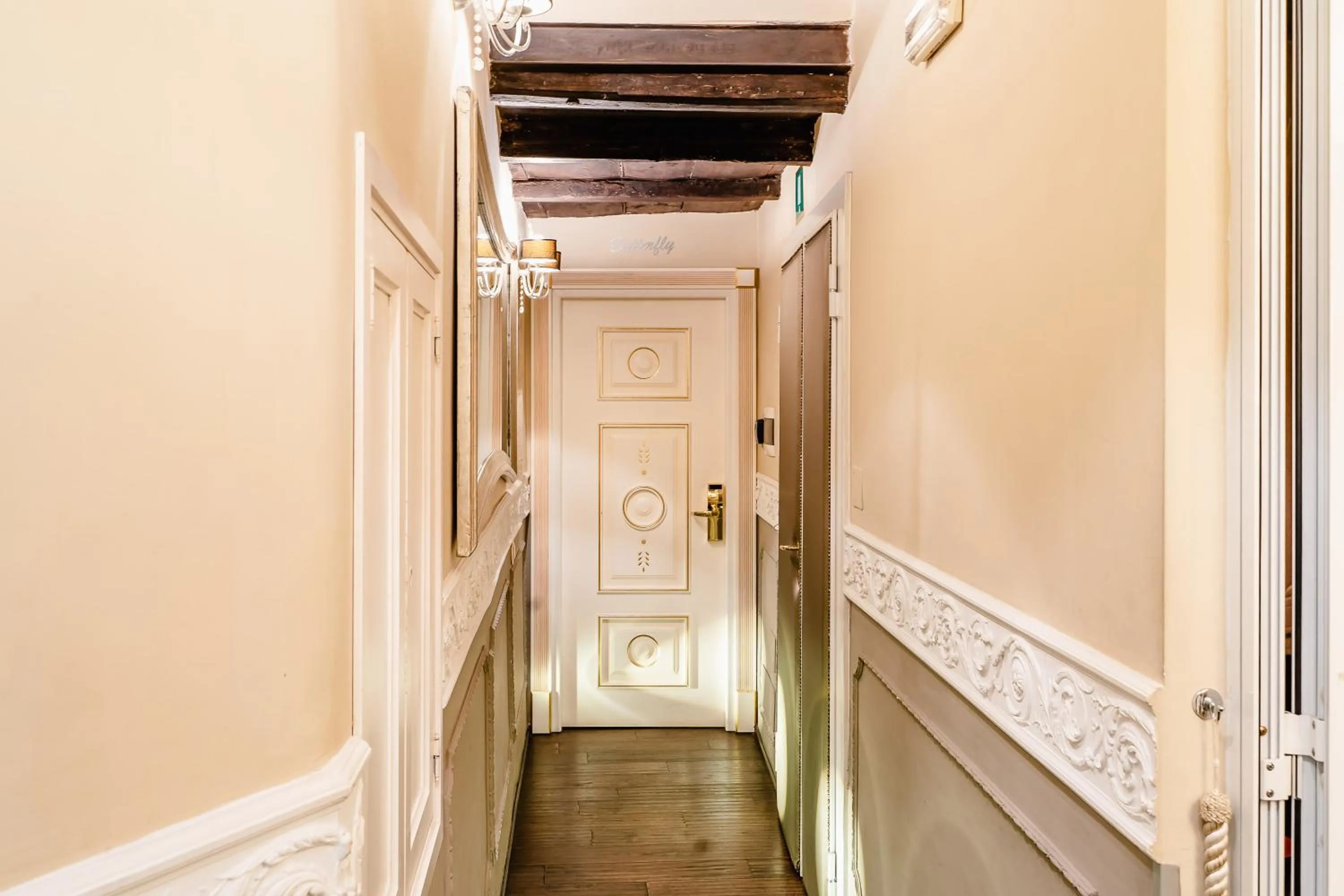 Property building in Locanda Del Sole-Roma Piazza Di Spagna Ripetta