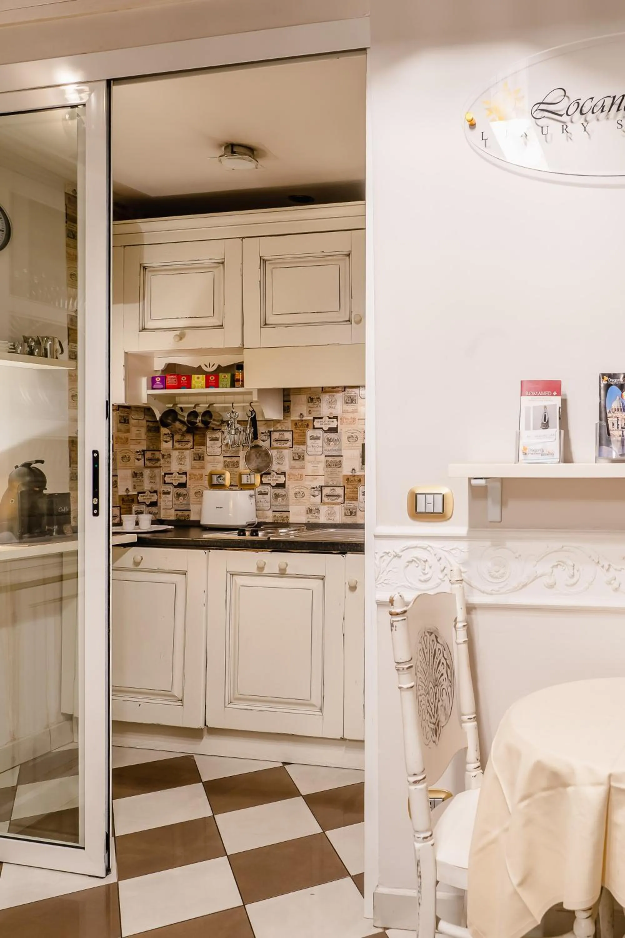 Property building in Locanda Del Sole-Roma Piazza Di Spagna Ripetta