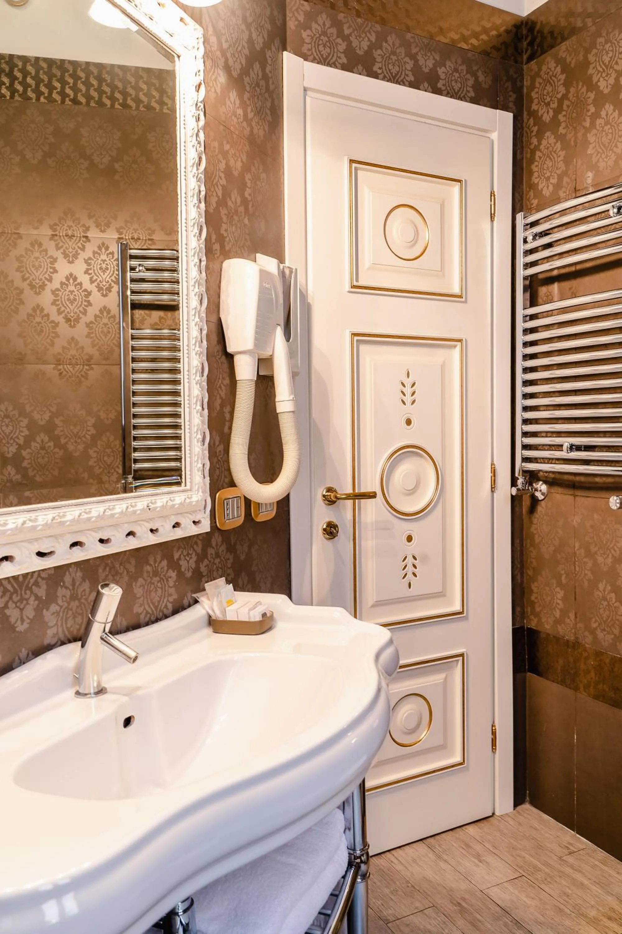 Locanda Del Sole-Roma Piazza Di Spagna Ripetta