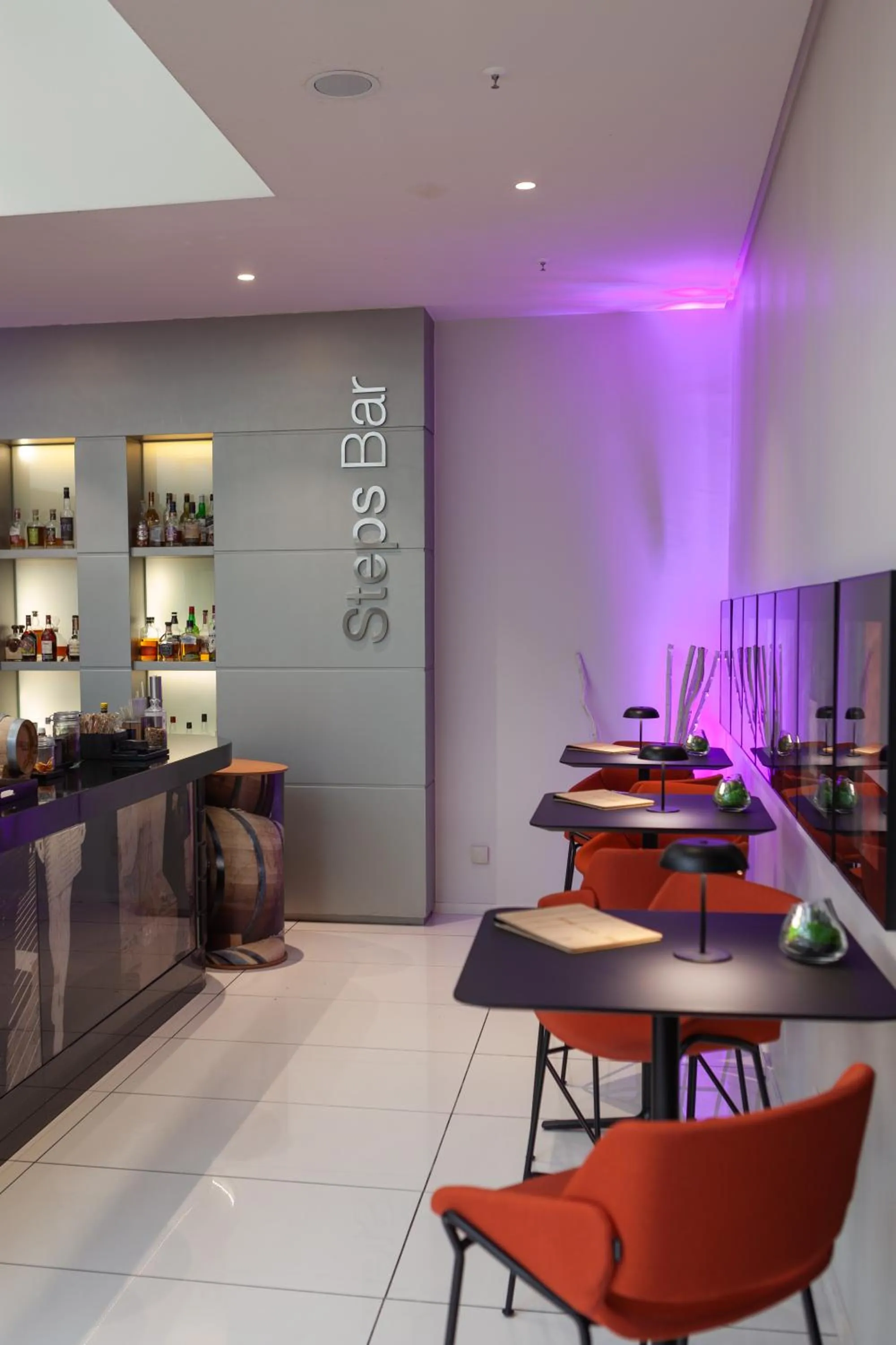 Area and facilities in H10 Berlin Ku'Damm