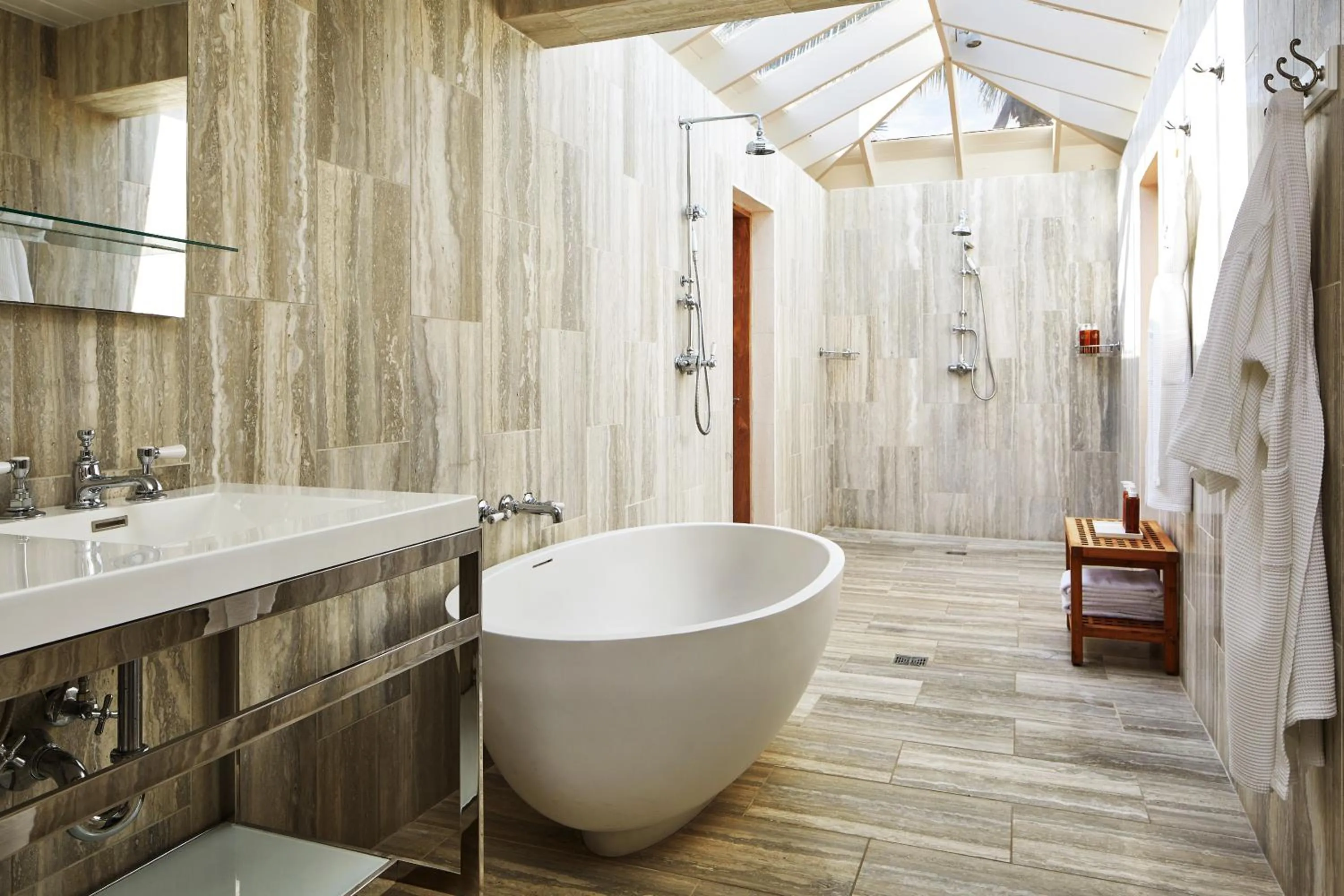 Shower in The Cove Eleuthera