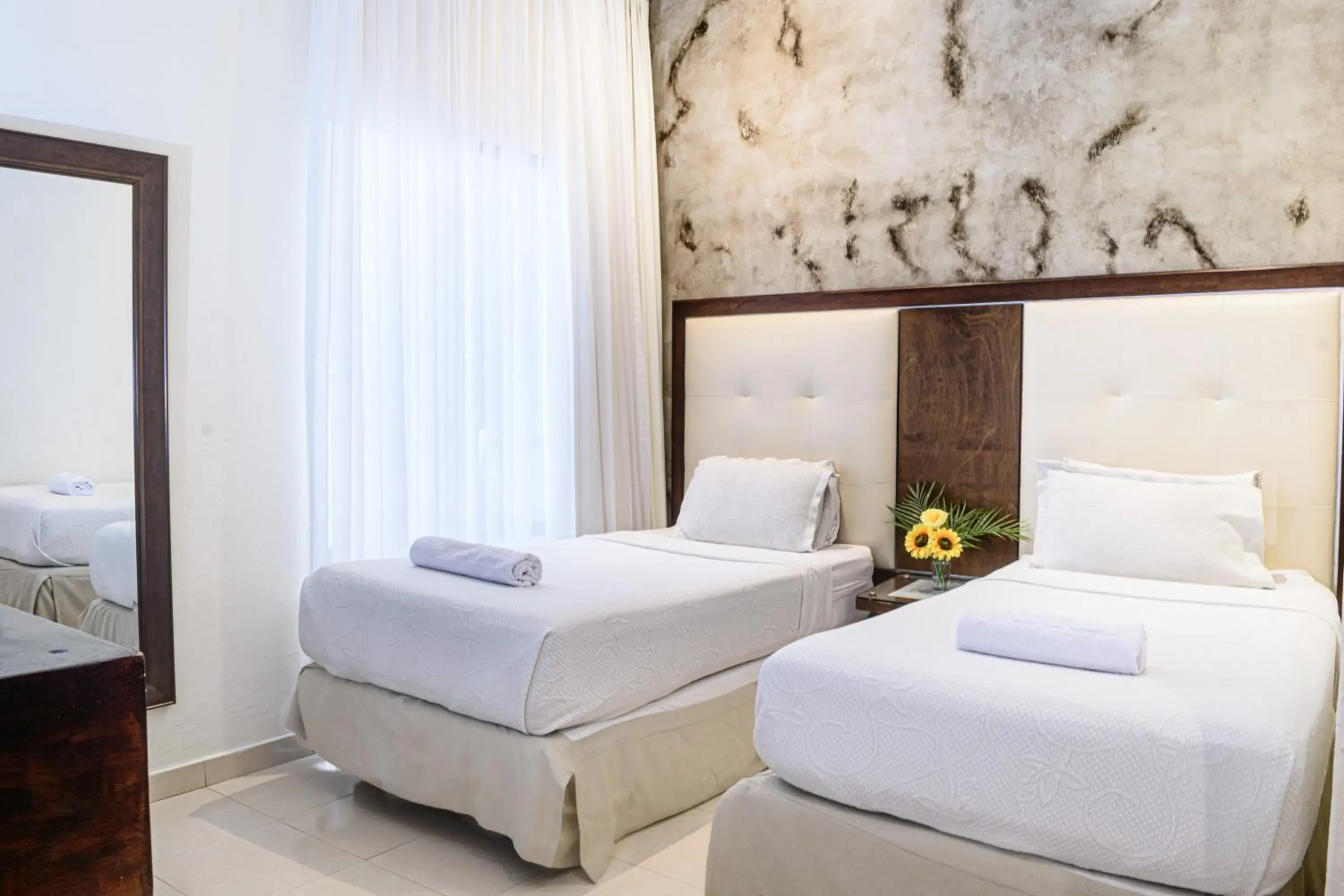 Economy Twin Room in Hotel Virrey Cartagena Economy Twin Room in Hotel Virrey Cartagena