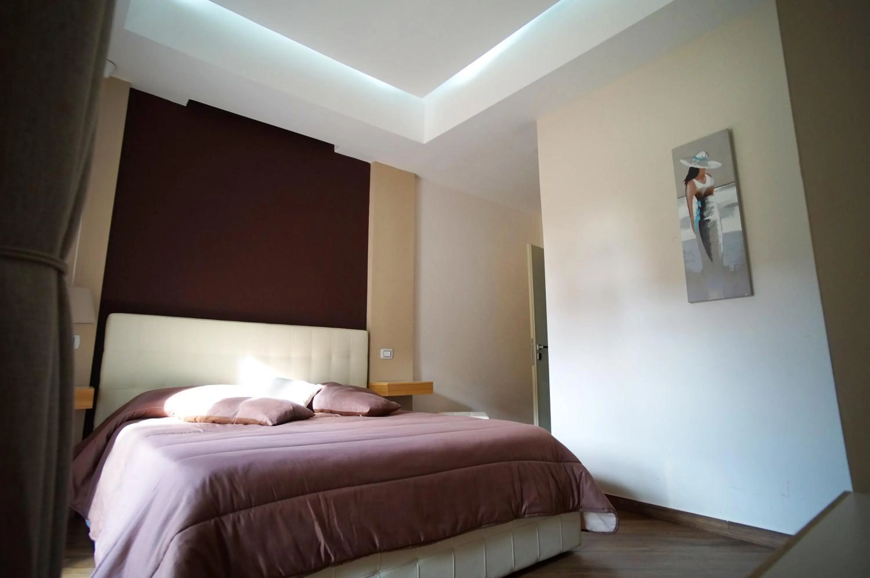 Photo of the whole room in 360 Hospitality