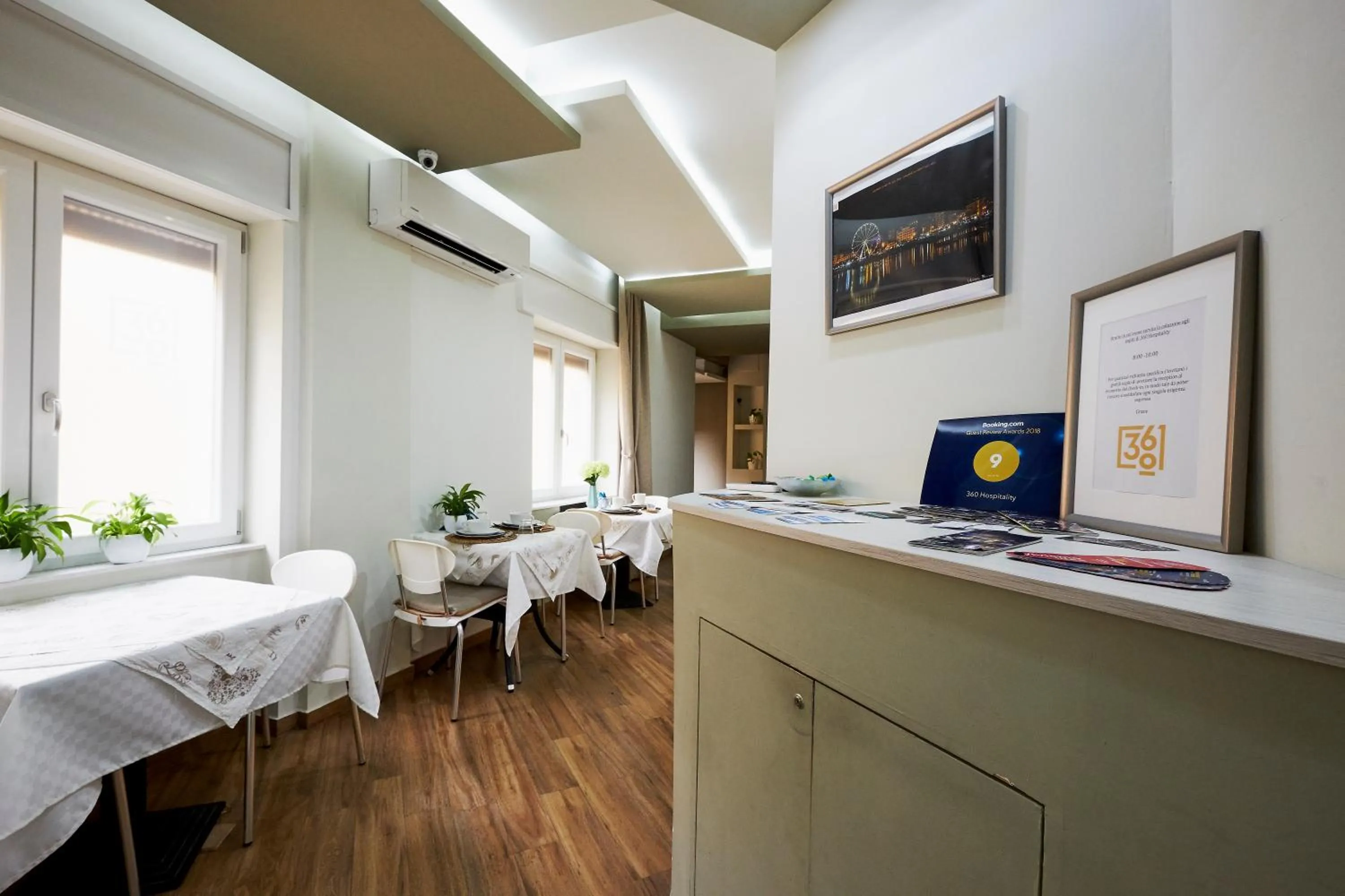 Communal lounge/ TV room in 360 Hospitality