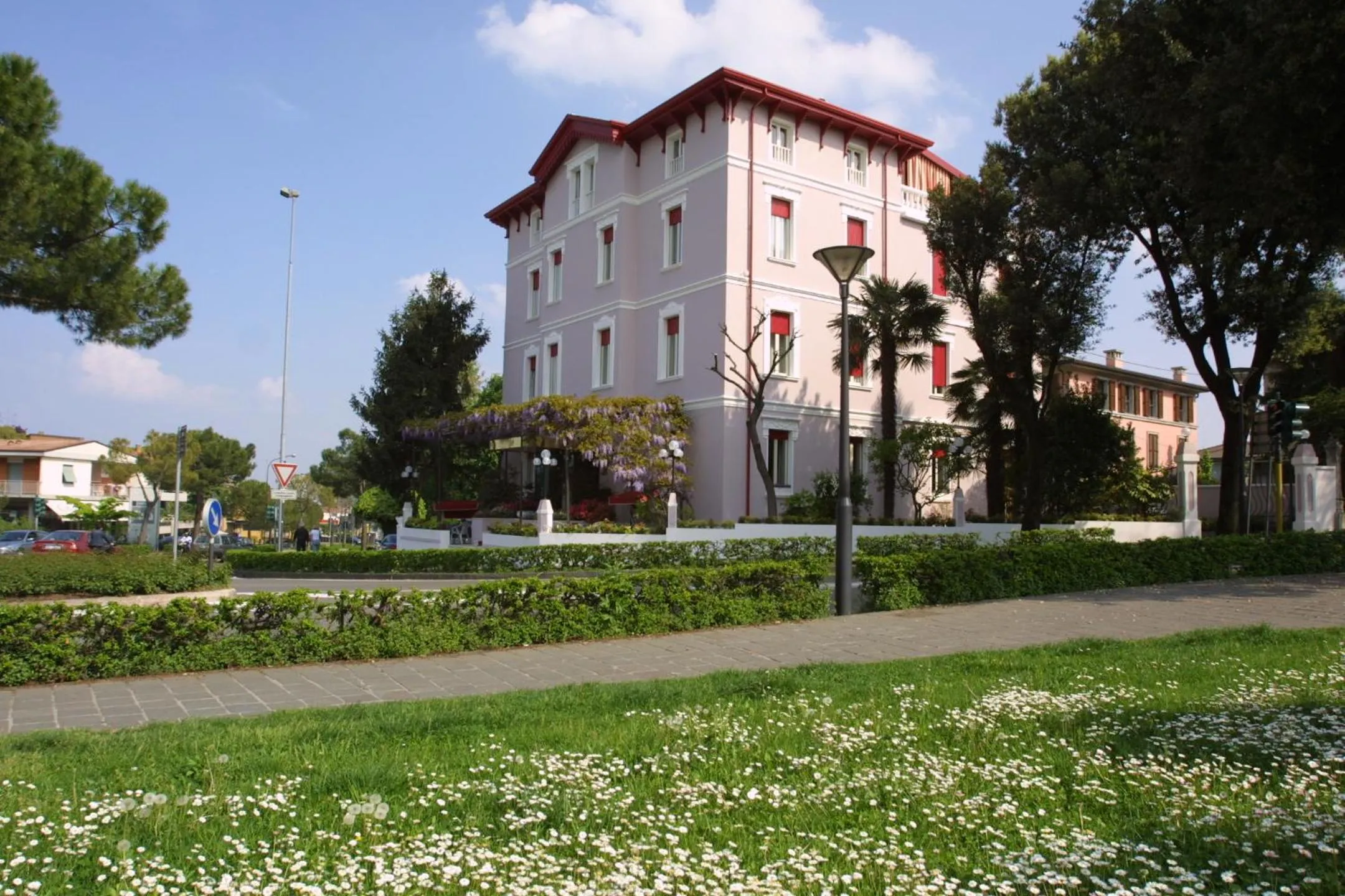 Property building in Hotel Giardinetto