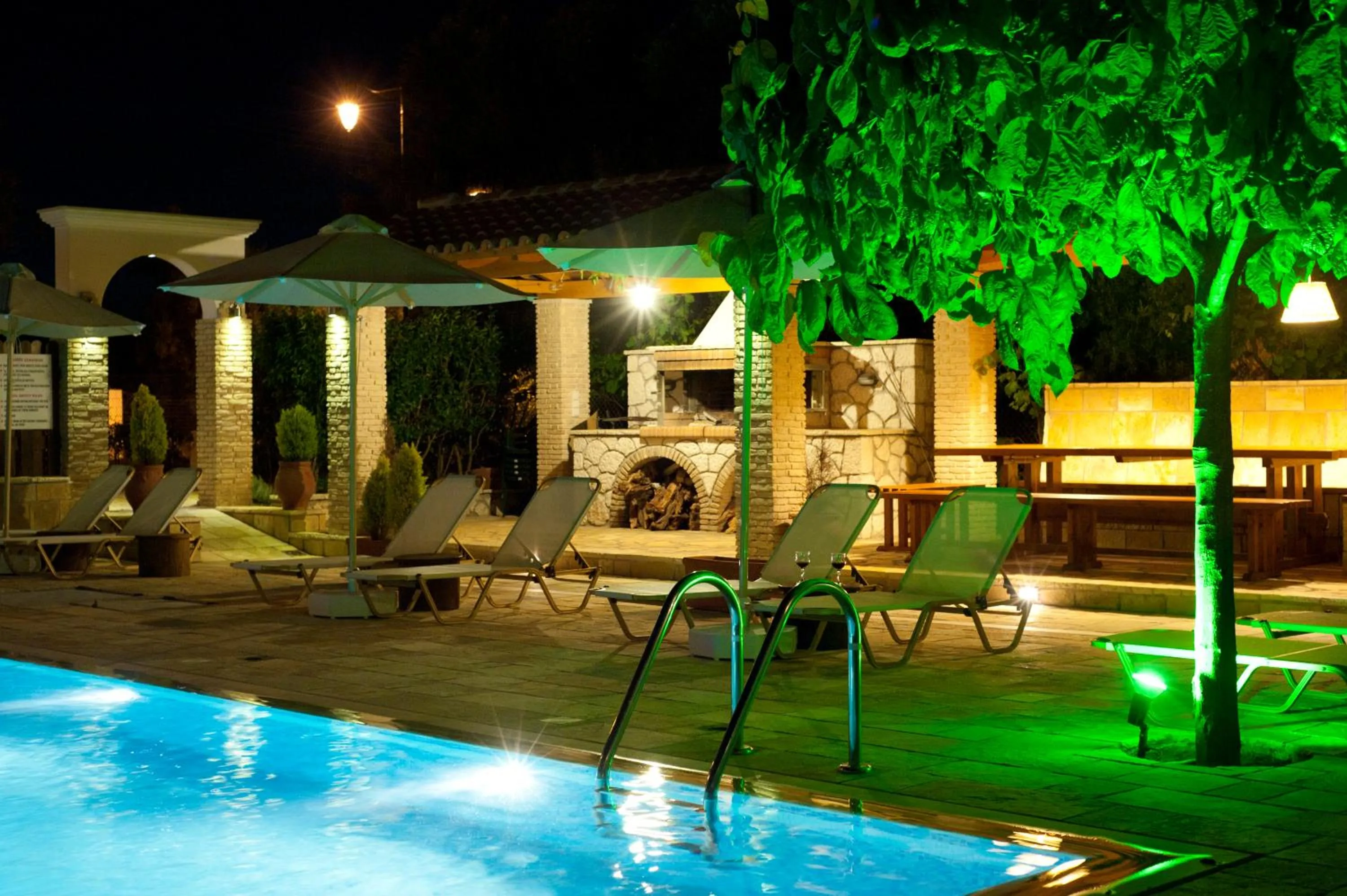 Night in Villa Vita Holidays