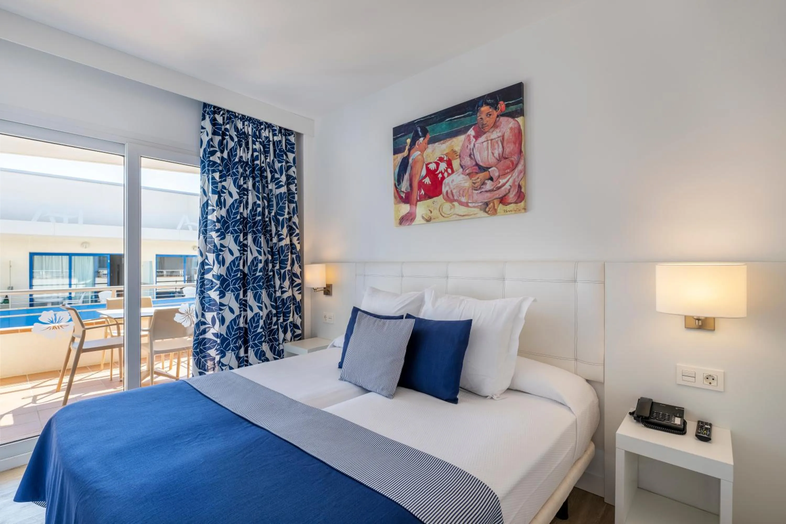 Bed in Hotel Tahití Playa