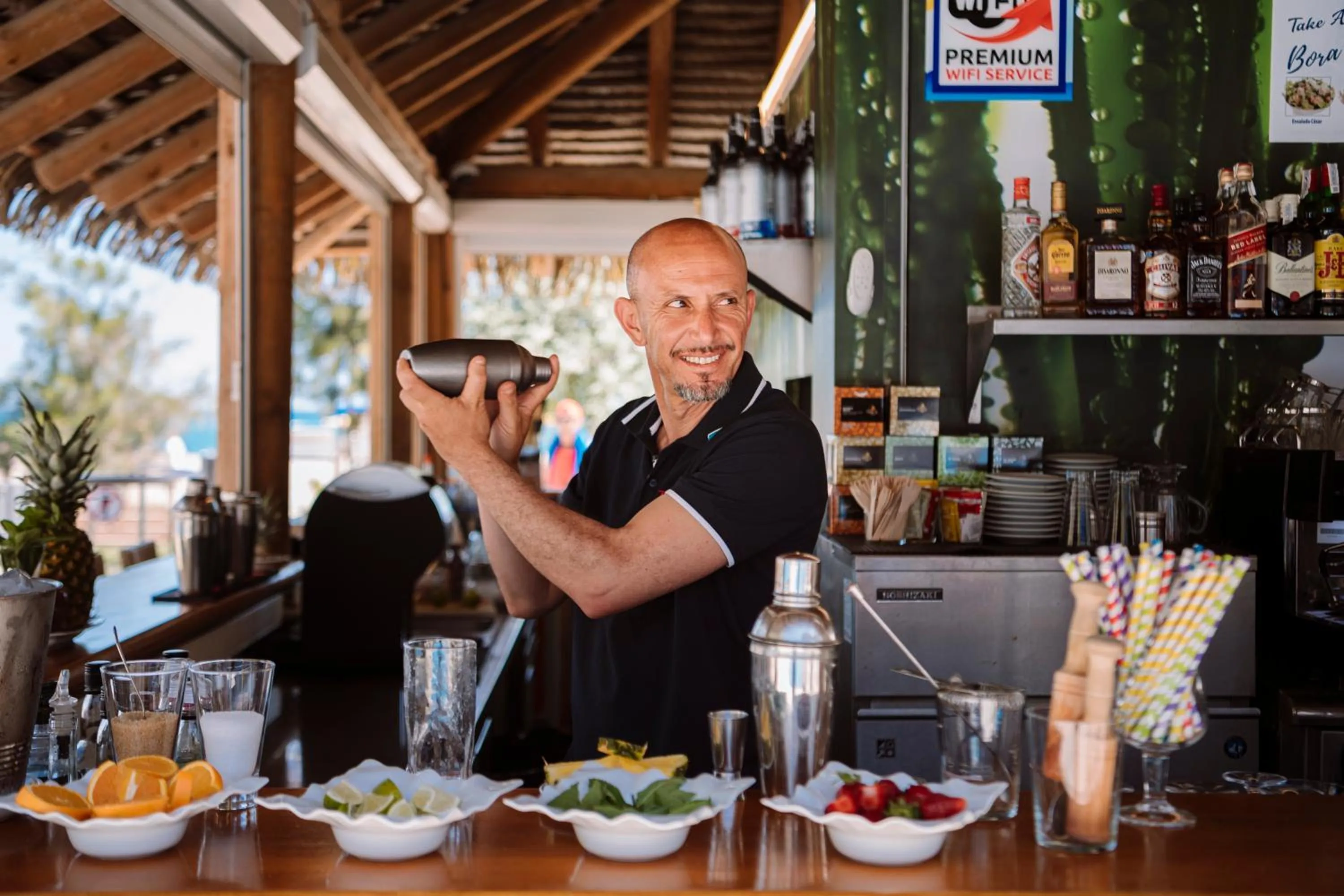 People in Hotel Tahití Playa