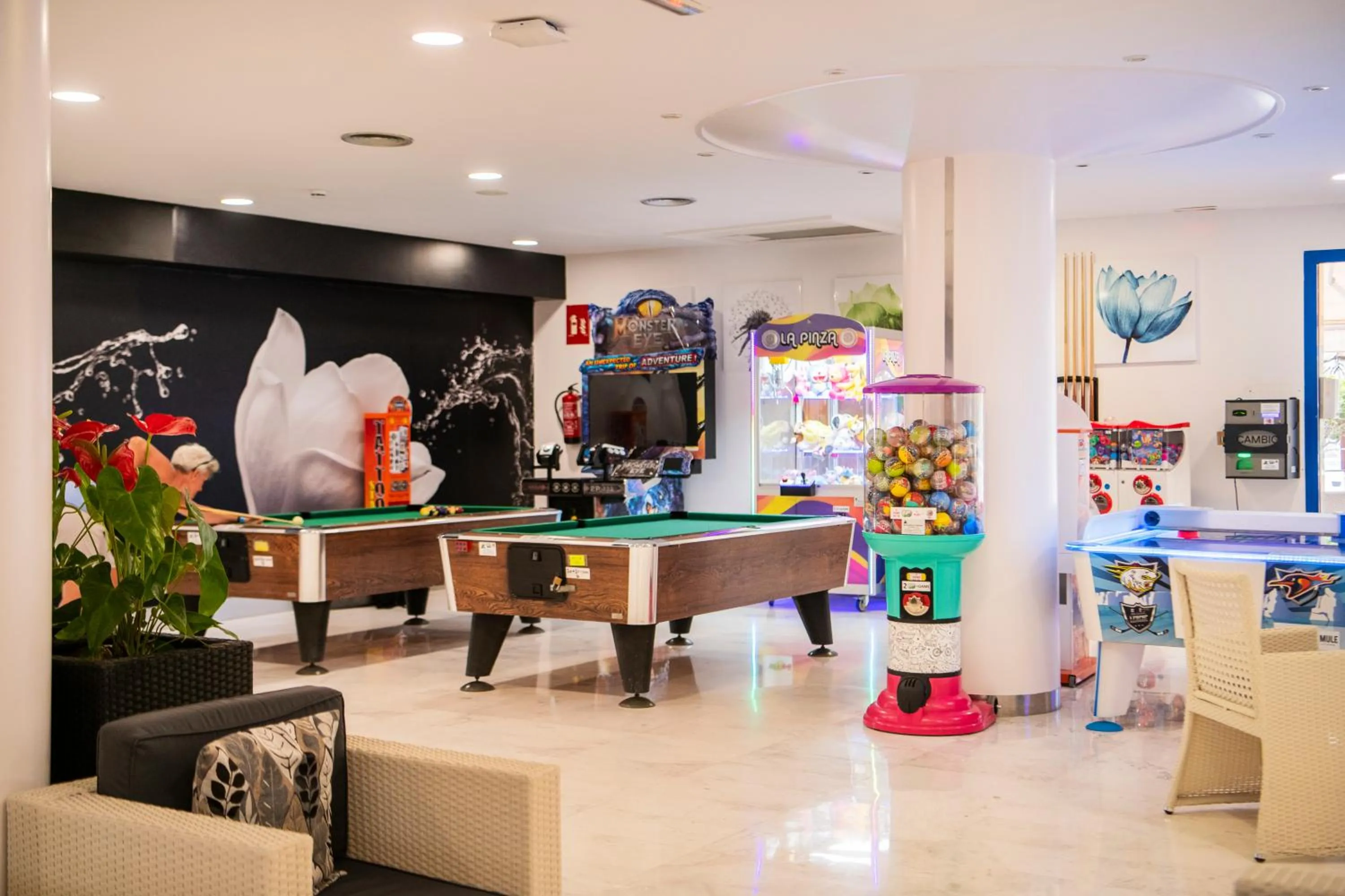 Game Room in Hotel Tahití Playa