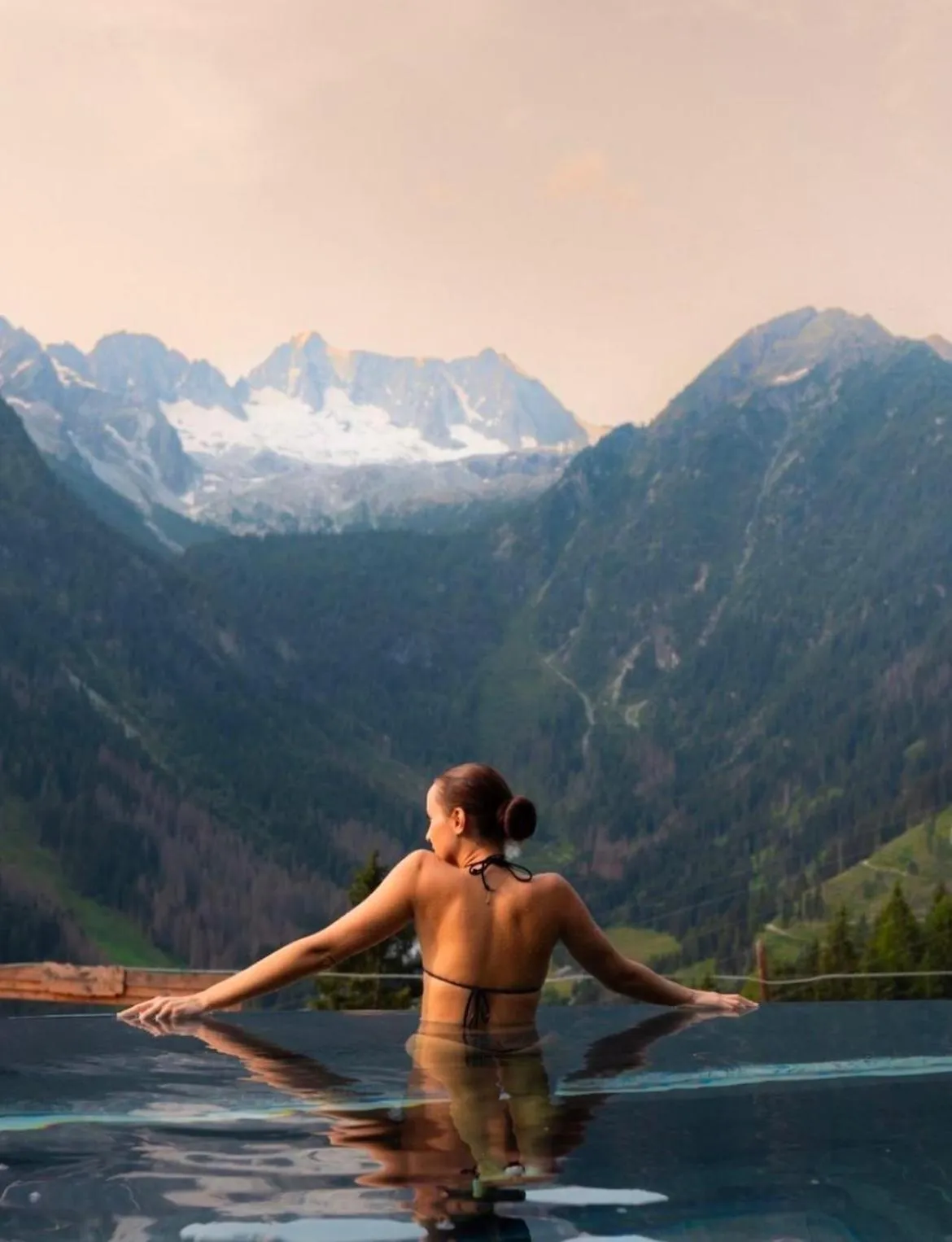 Swimming pool in Hotel Chalet Al Foss - Adults Only