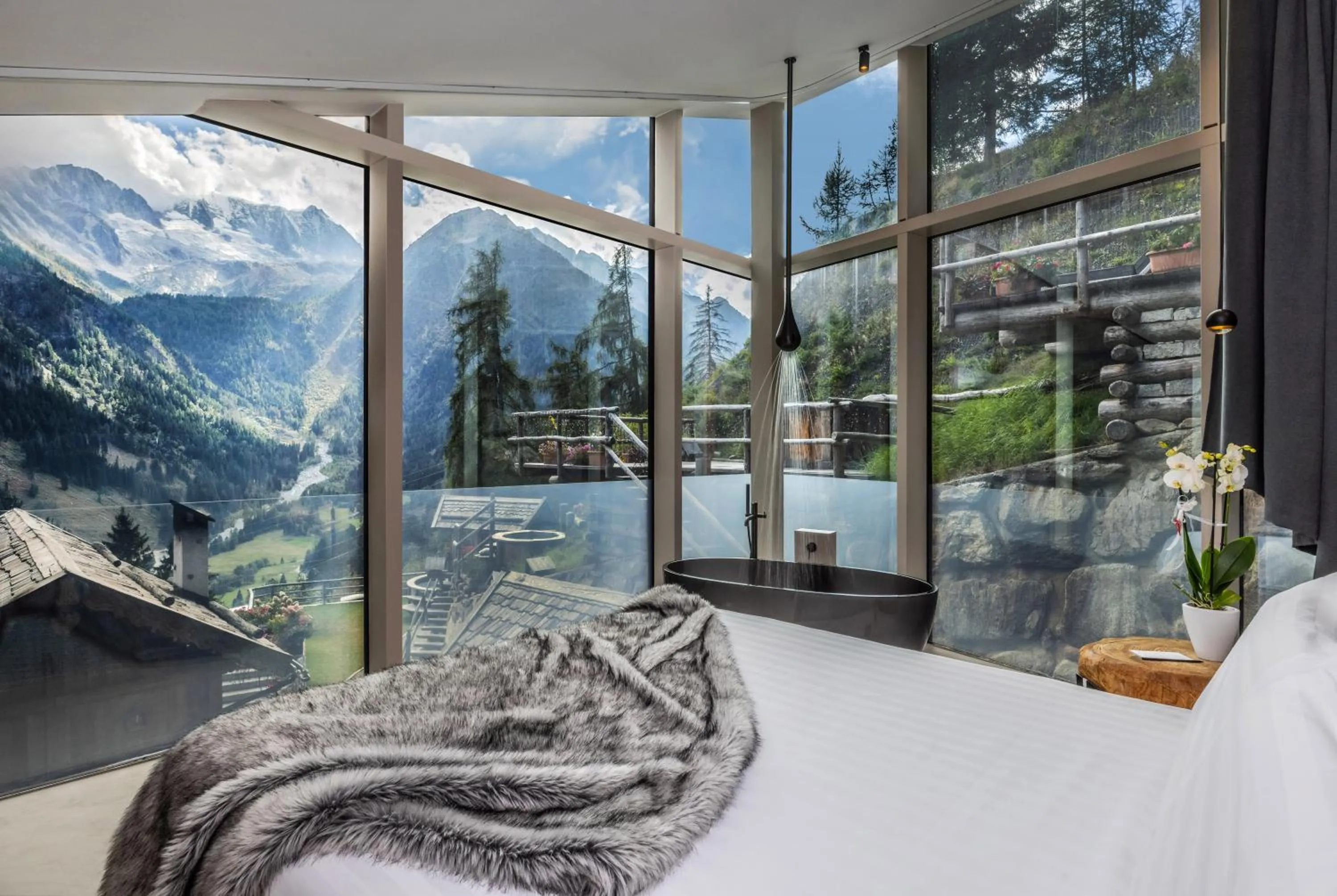 Photo of the whole room, Bed in Hotel Chalet Al Foss - Adults Only