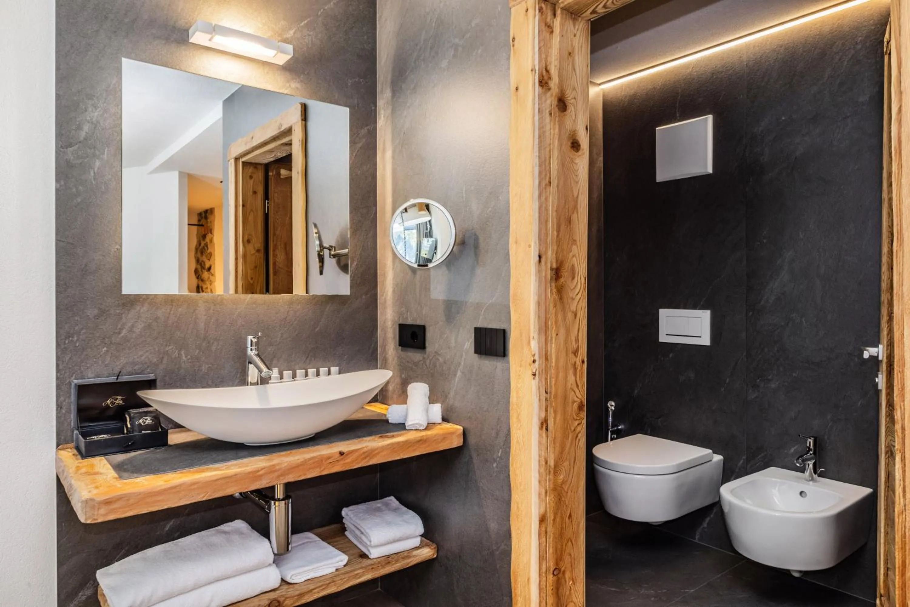 Bathroom in Hotel Chalet Al Foss - Adults Only