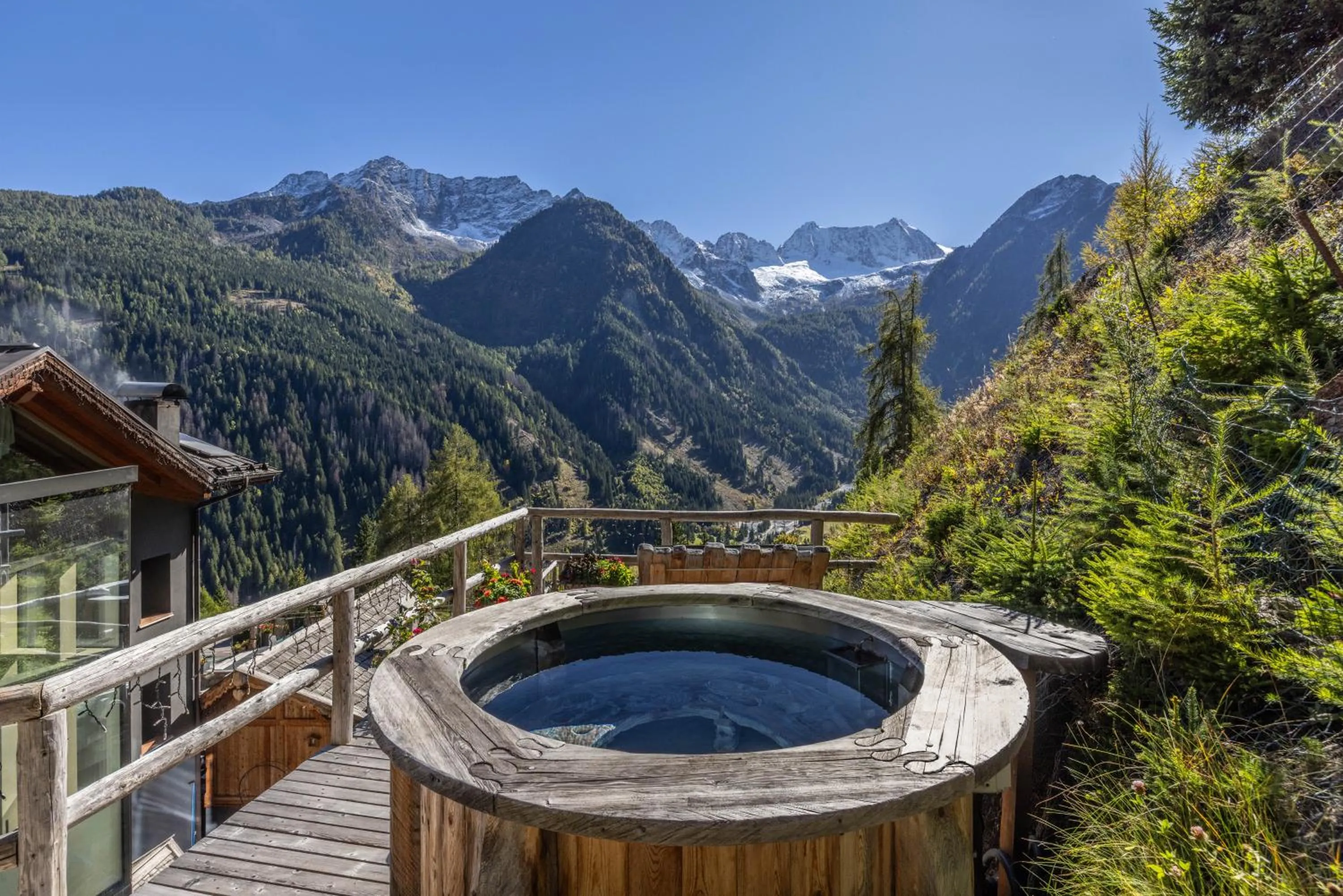 Open Air Bath in Hotel Chalet Al Foss - Adults Only