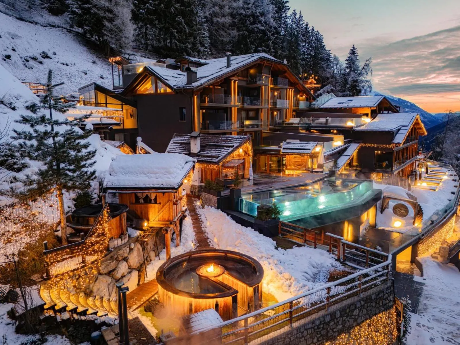 Property building in Hotel Chalet Al Foss - Adults Only