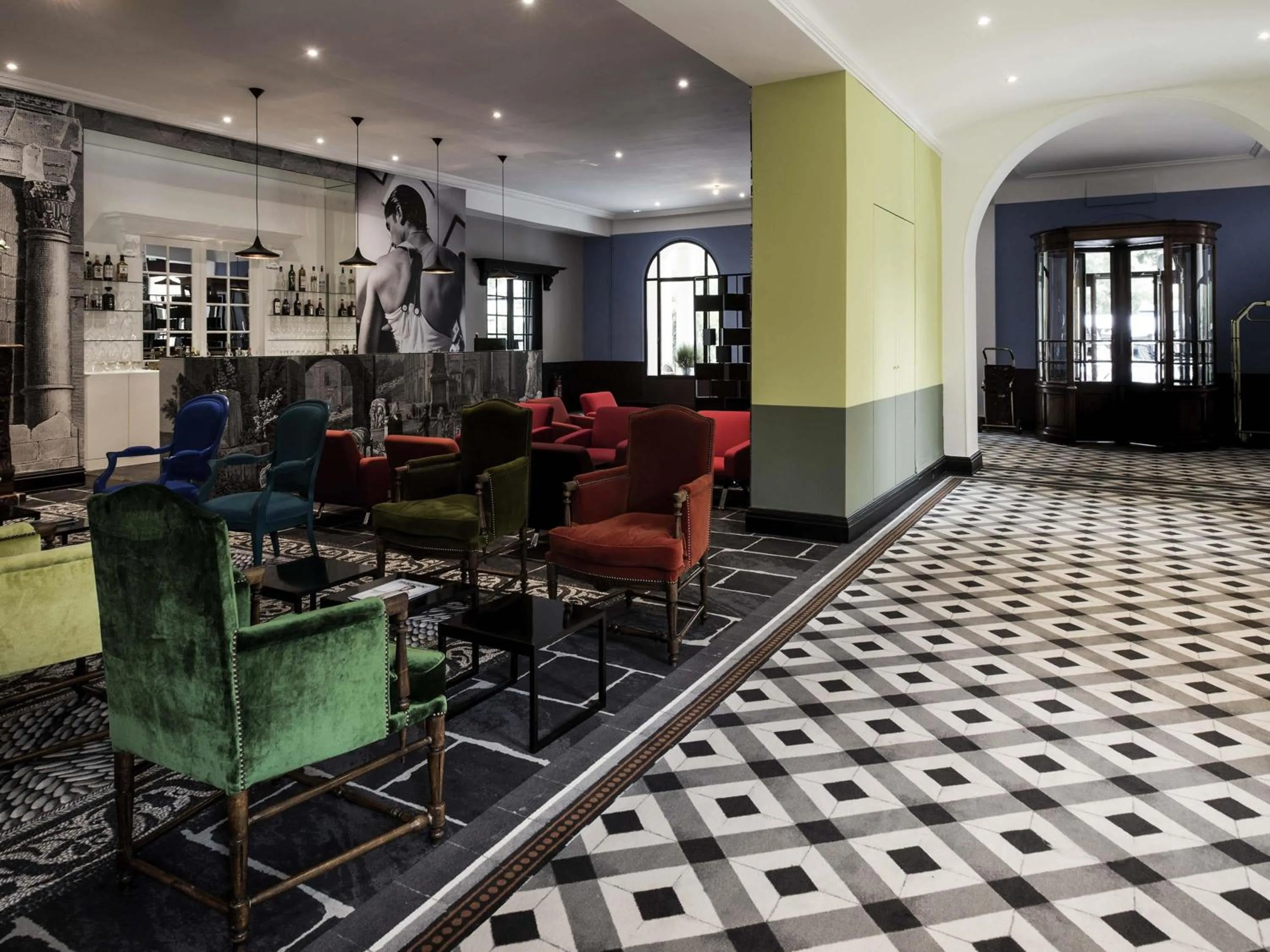 Lounge or bar in Jules César Hotel & Spa Arles - MGallery Collection