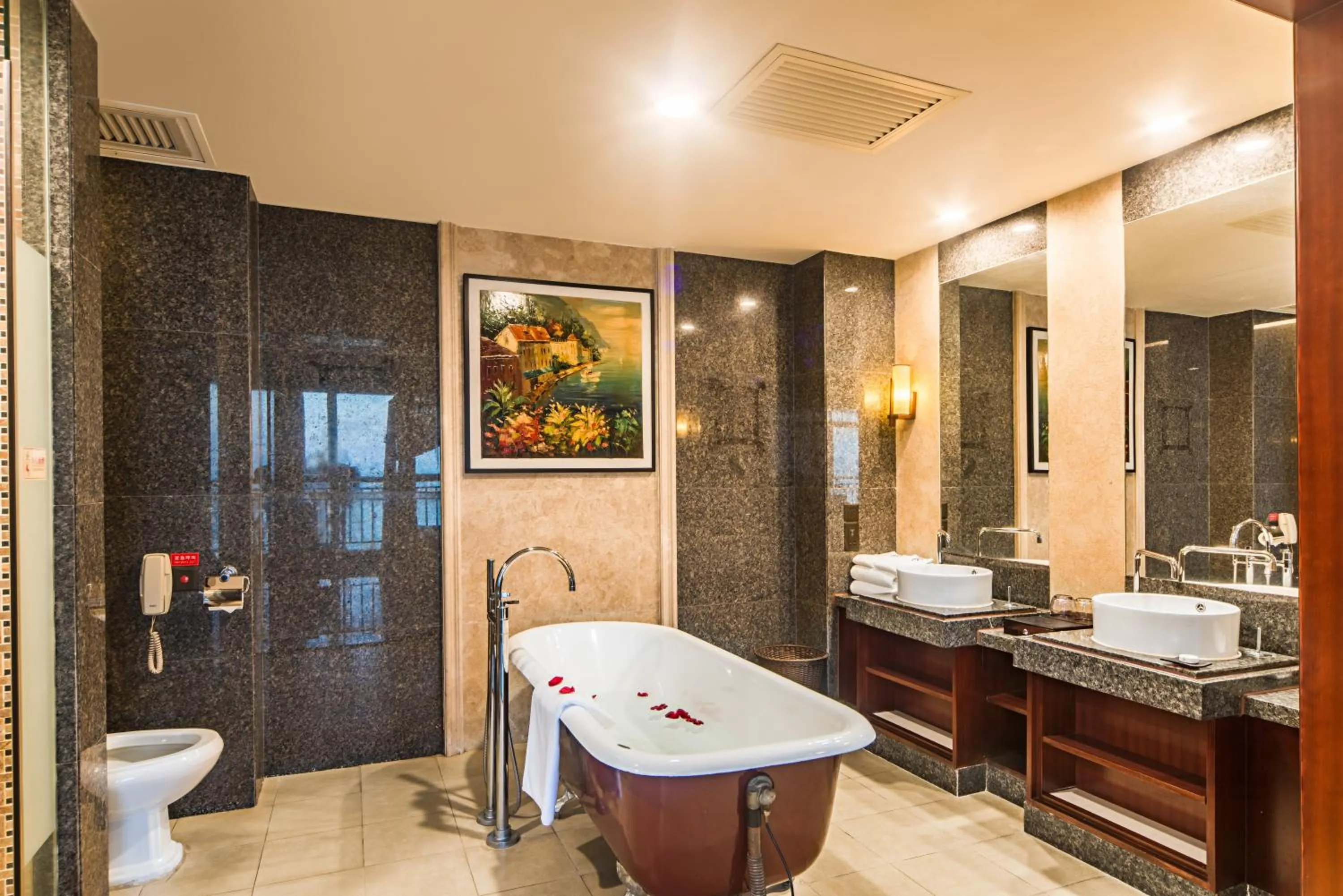 Toilet in Shengyi Holiday Villa Hotel