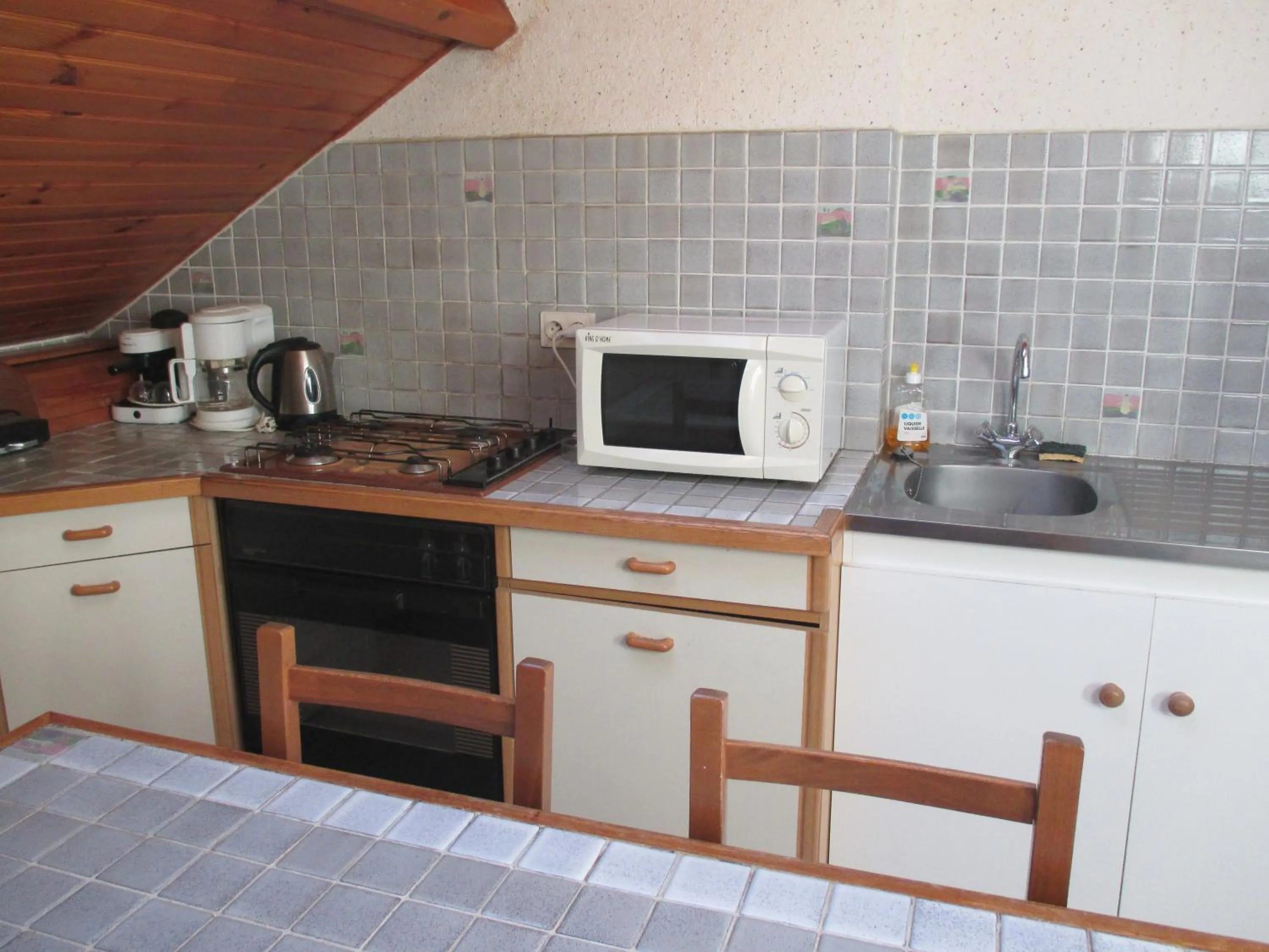 Kitchen or kitchenette in La cle des champs