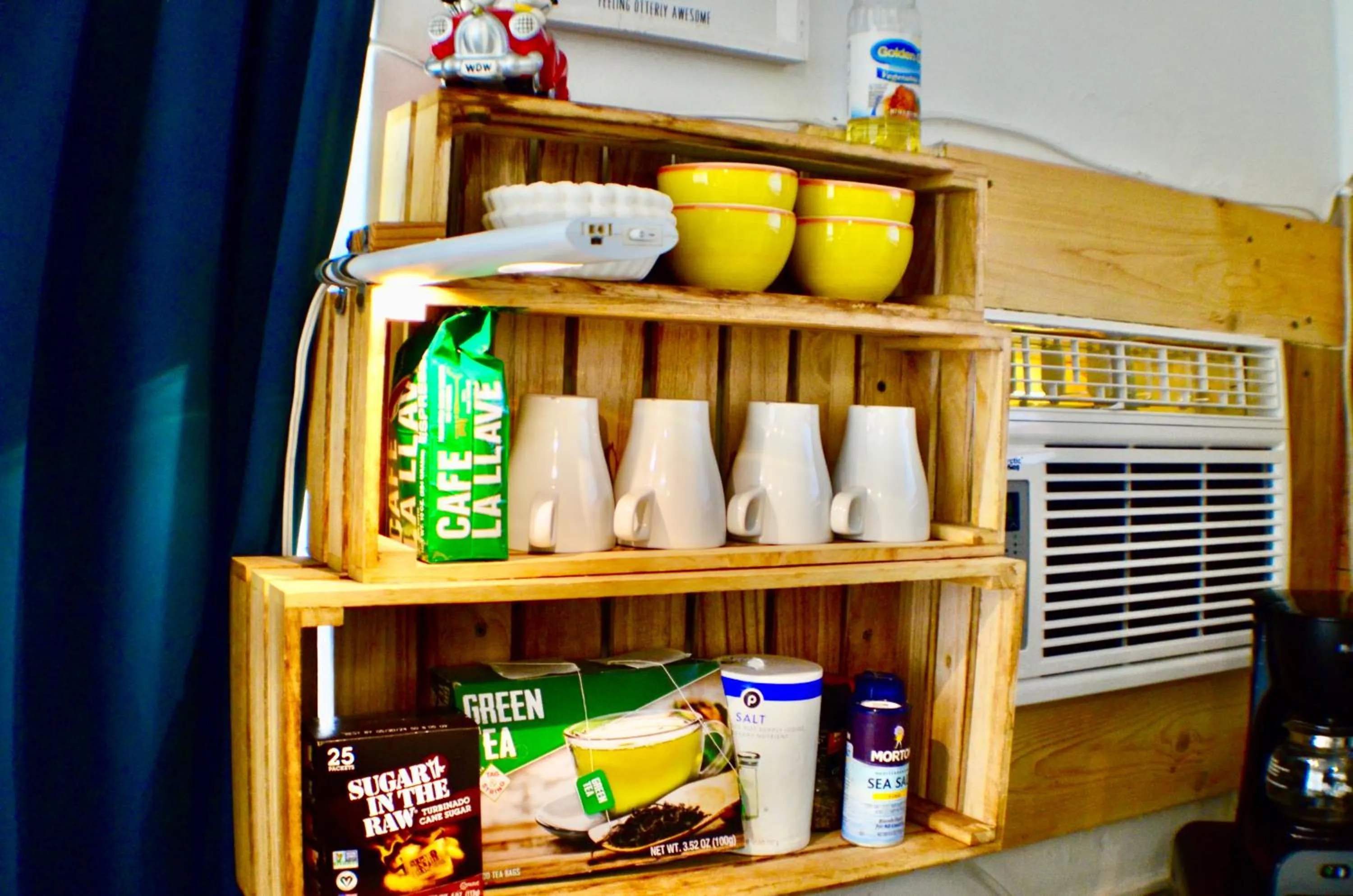 Coffee/tea facilities in Hollywood Beachfront House