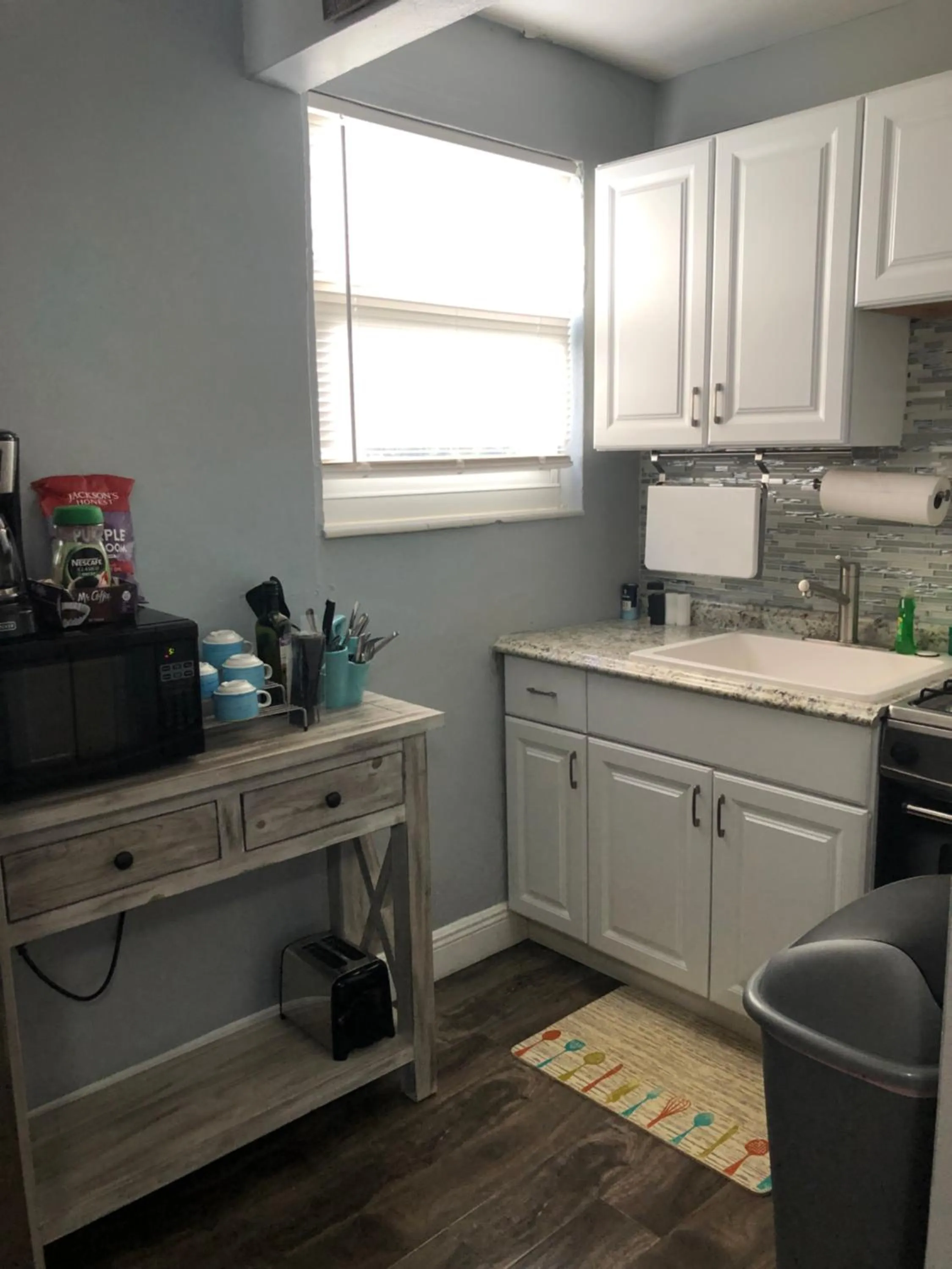 Coffee/tea facilities in Hollywood Beachfront House