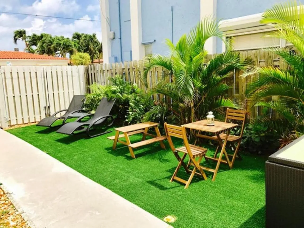 Patio in Hollywood Beachfront House