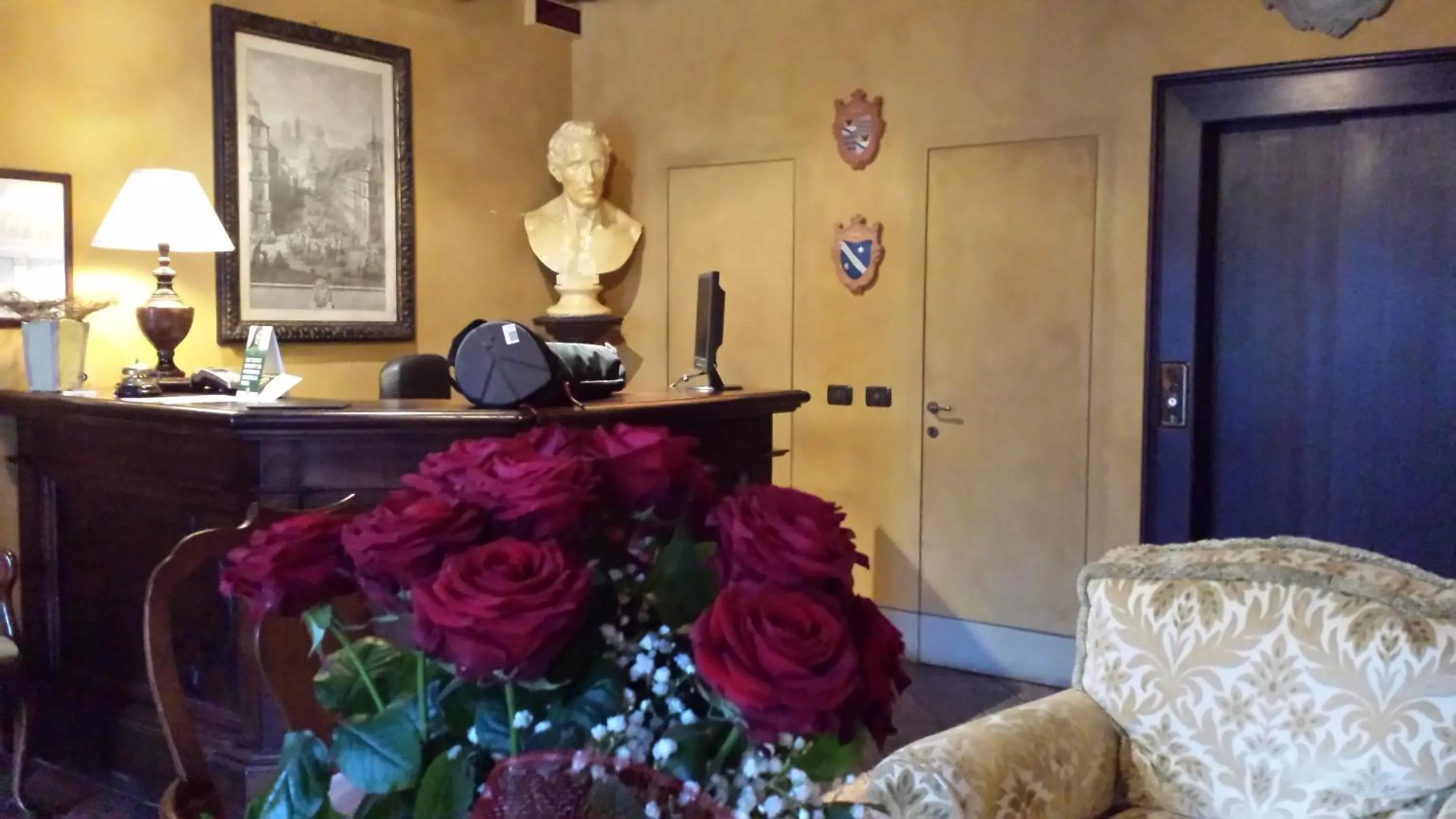 Lobby or reception in Hotel Torre di San Martino