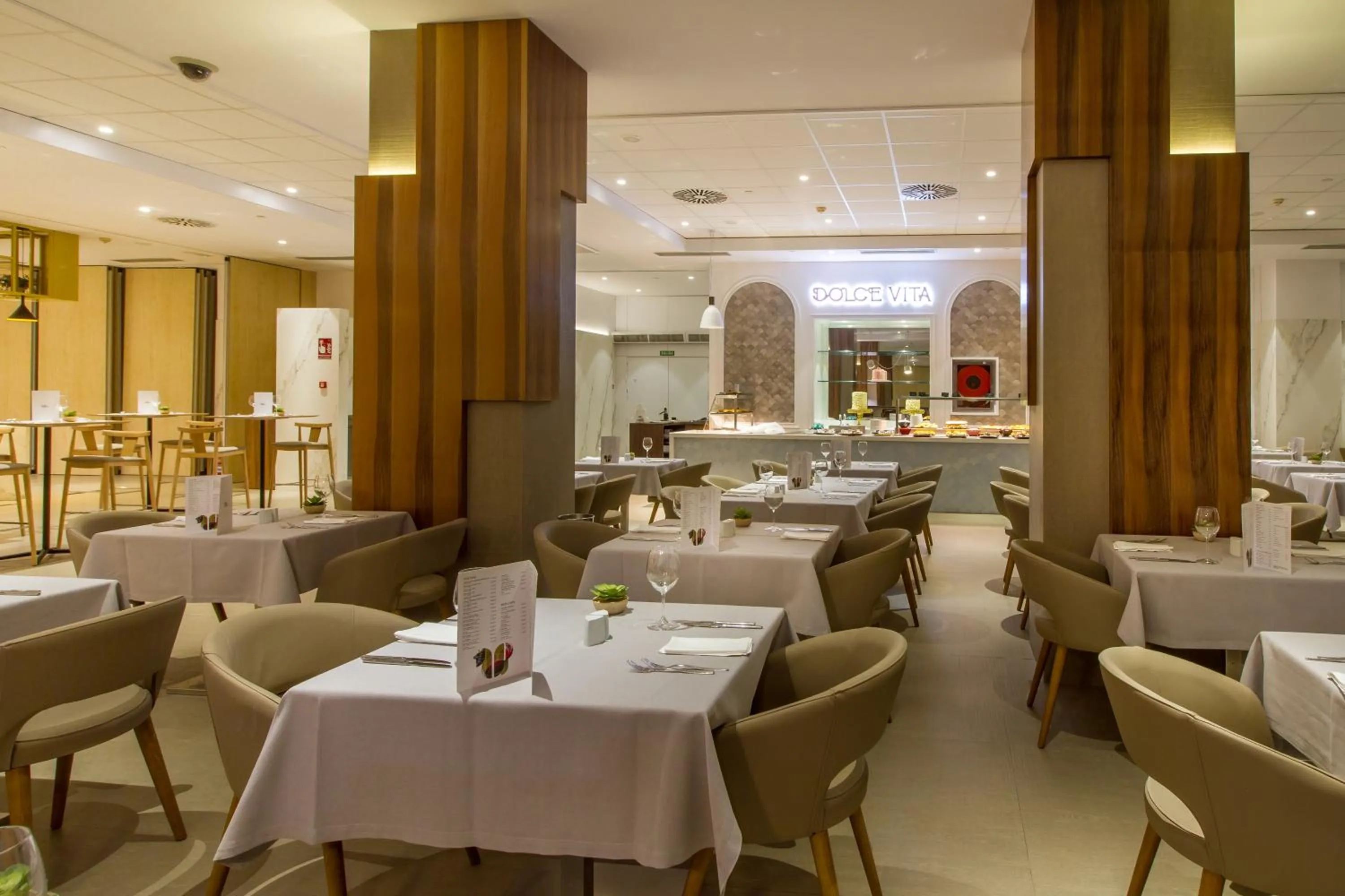 Restaurant/places to eat in ESTIMAR Calpe Apartments