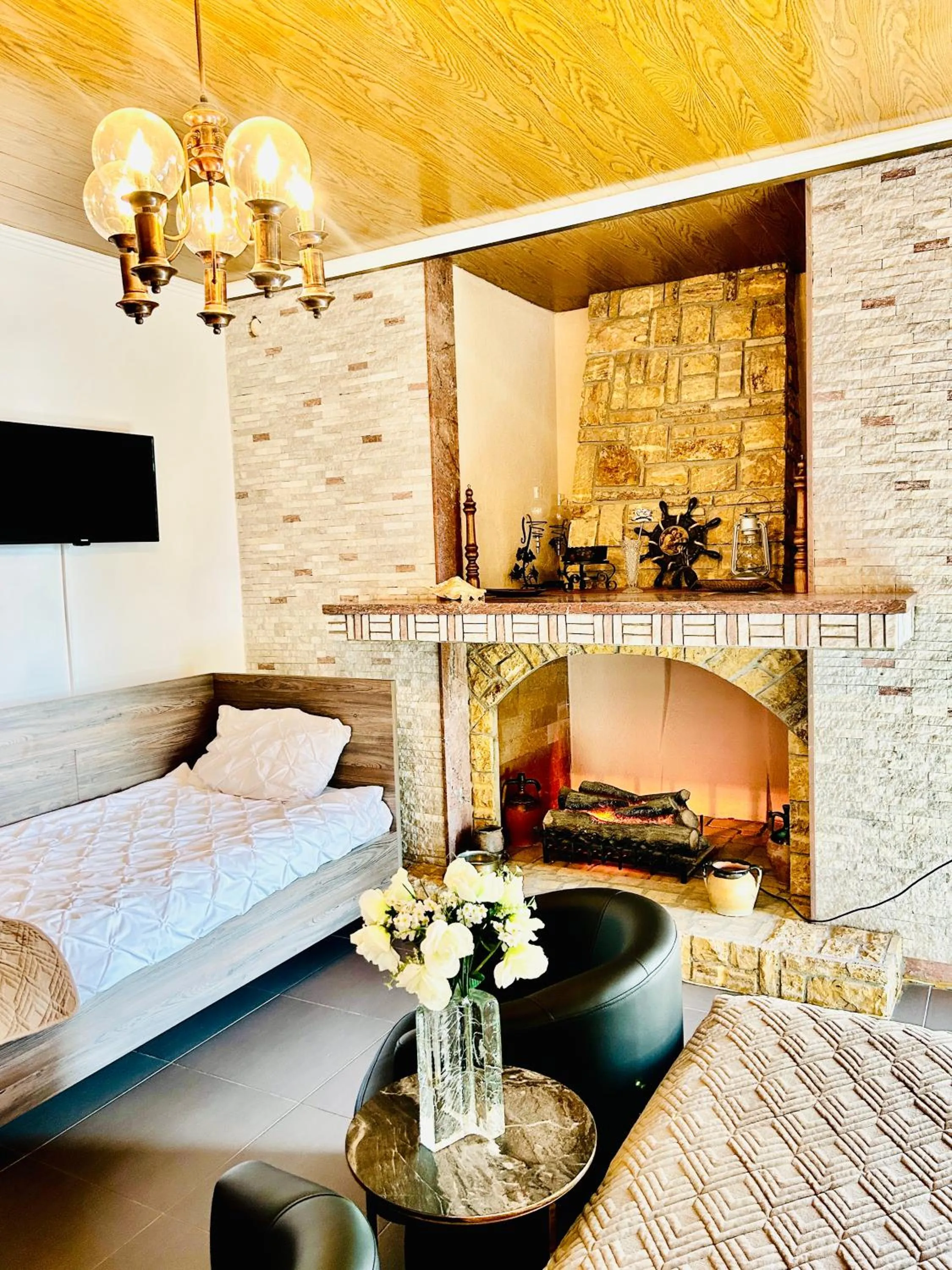 Bed in Hotel Lagadin