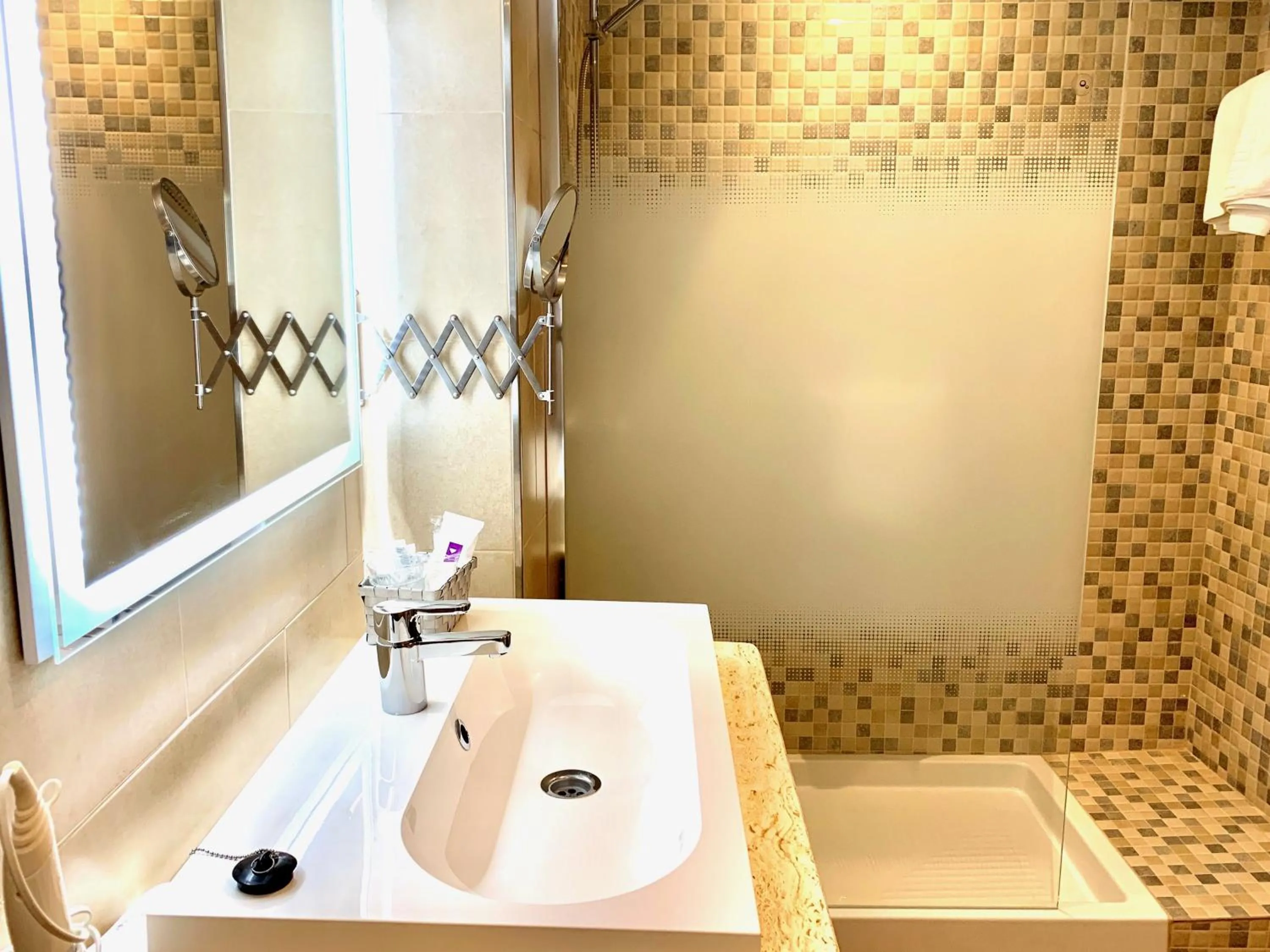 Bathroom in Hotel Don Miguel