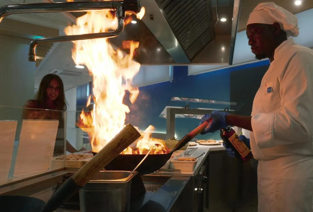 Restaurant/places to eat in Hotel Montemar Maritim