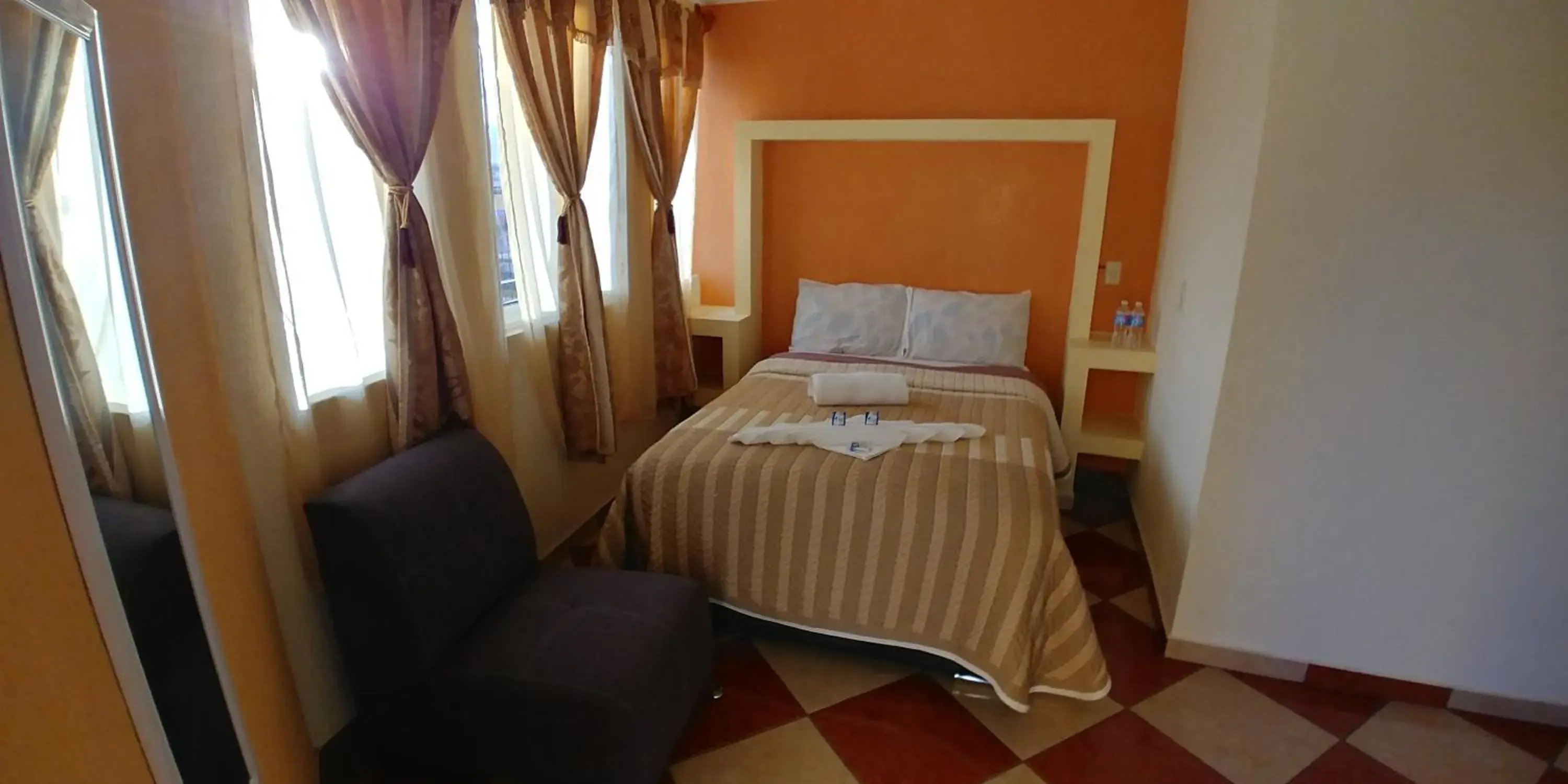 Double Room in Hotel Roseville Double Room in Hotel Roseville