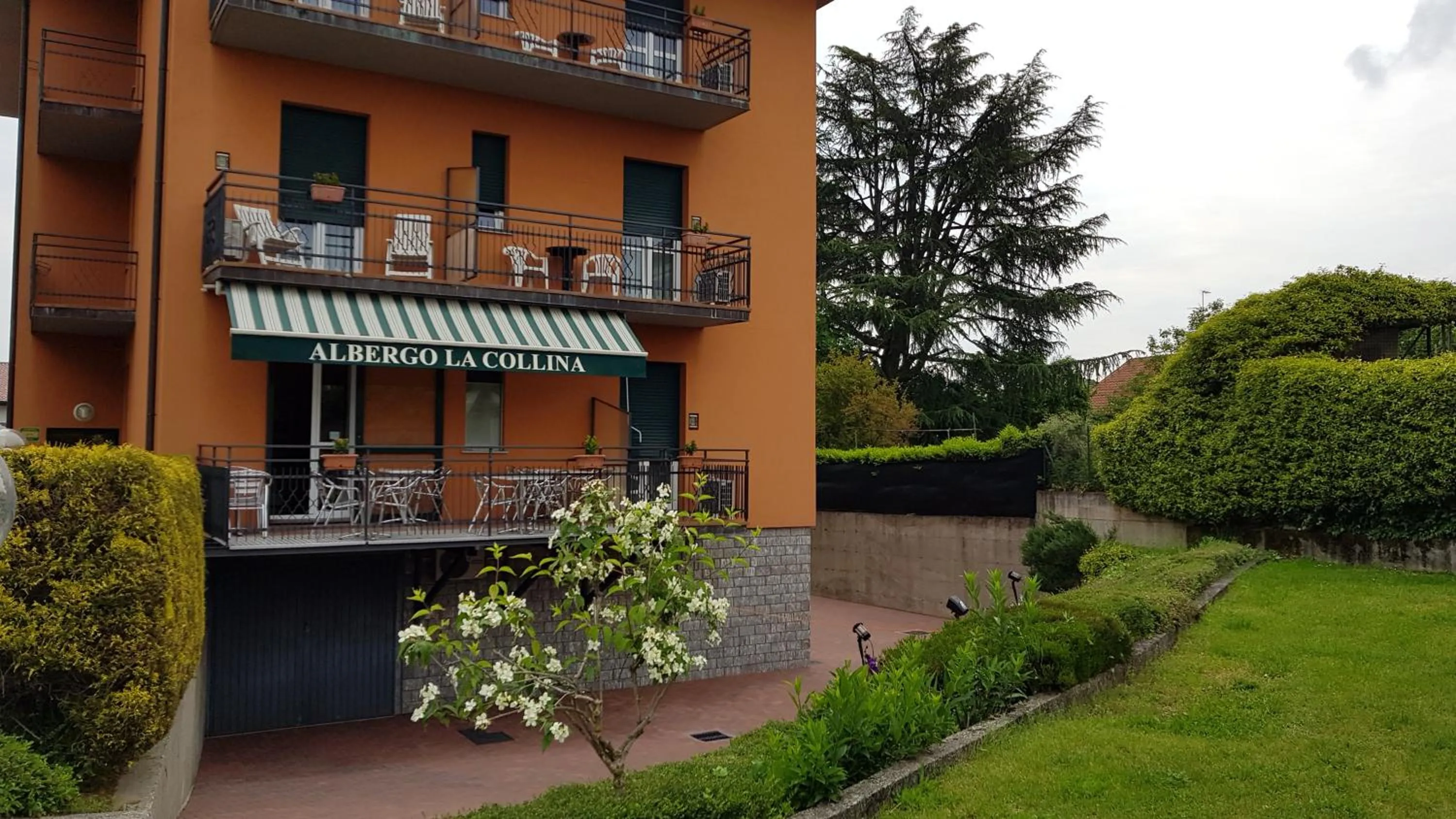 Property building in La Collina