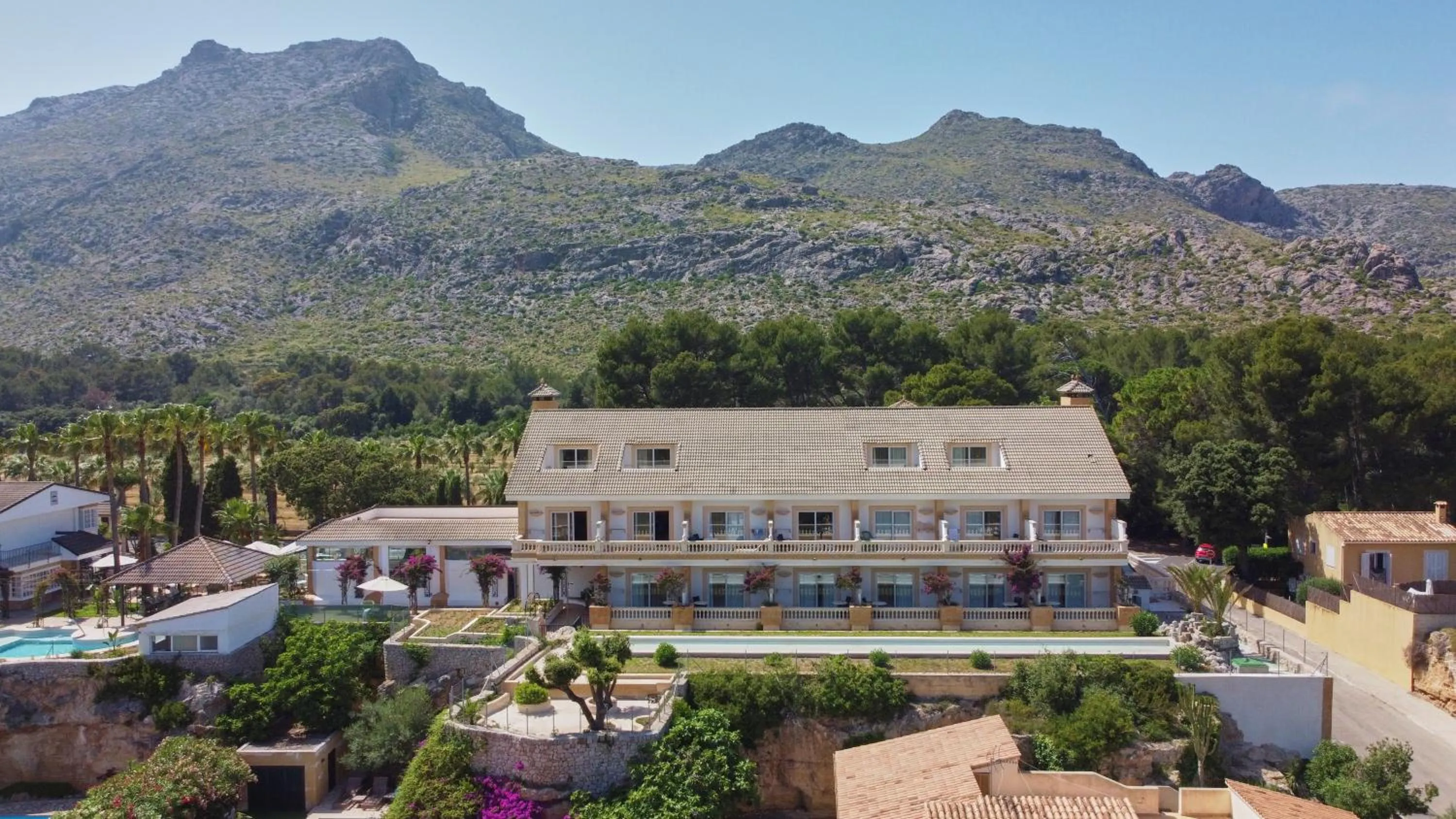 Property building in La Moraleja The Quiet Hotel - Adults Only