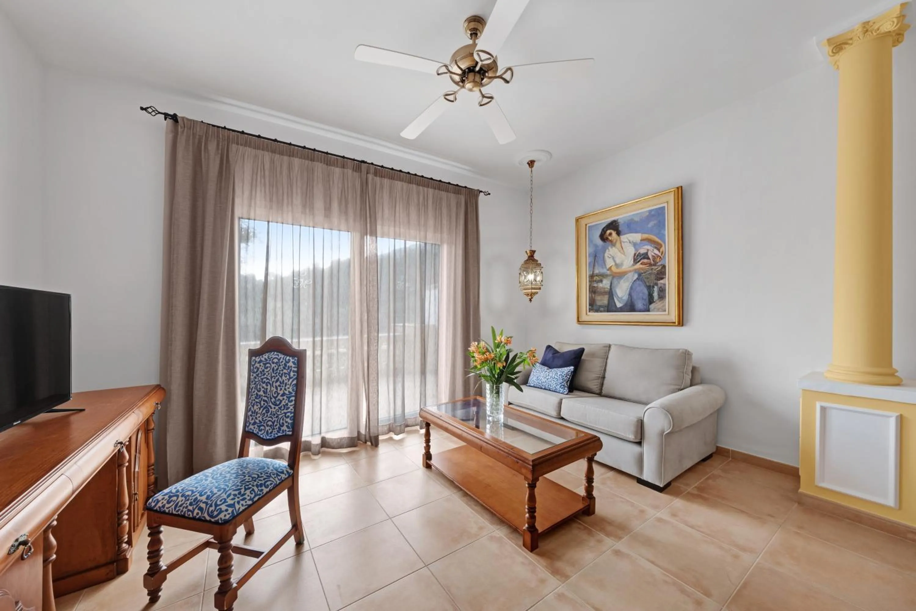 TV and multimedia in La Moraleja The Quiet Hotel - Adults Only