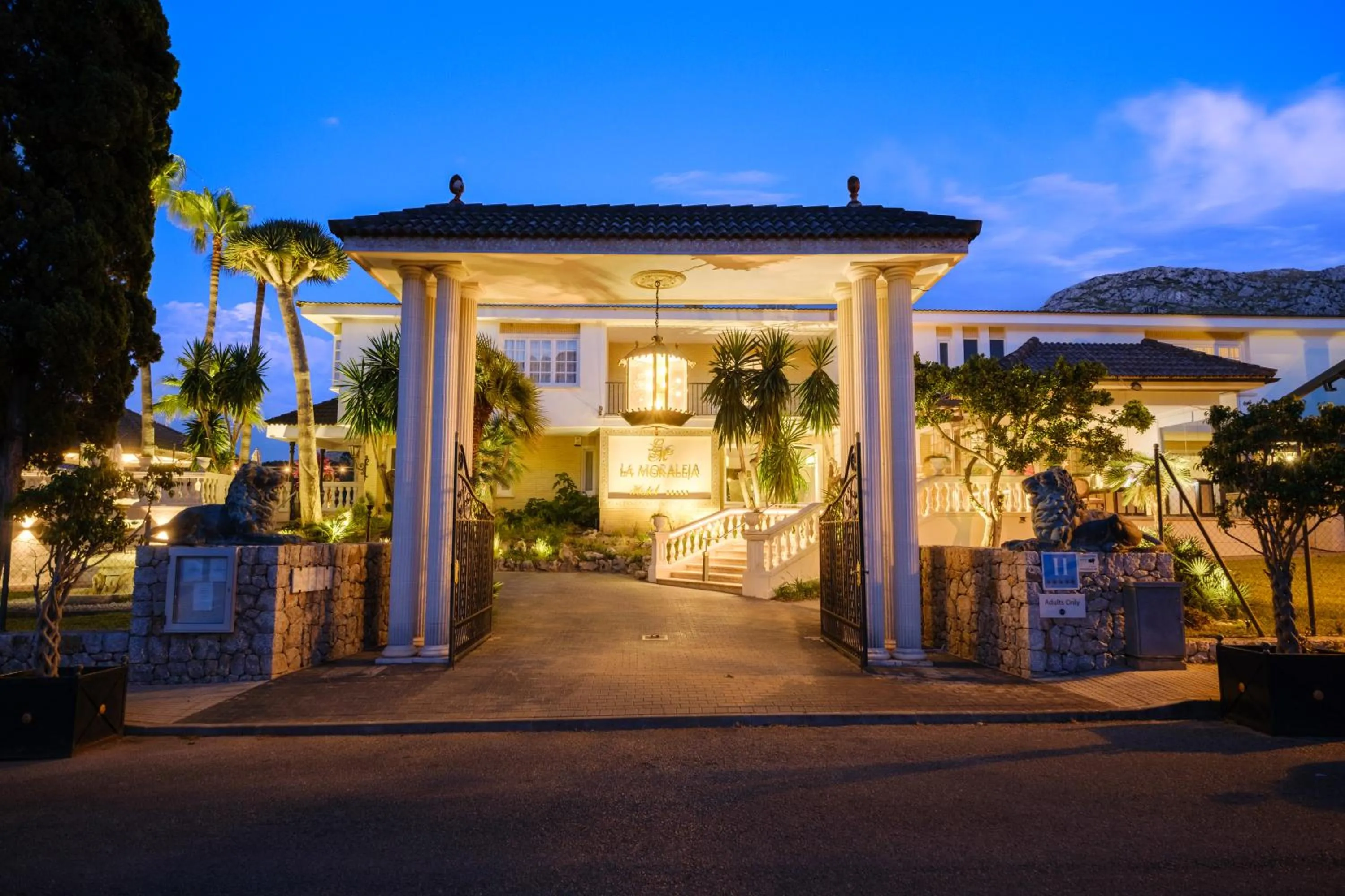 Property building in La Moraleja The Quiet Hotel - Adults Only