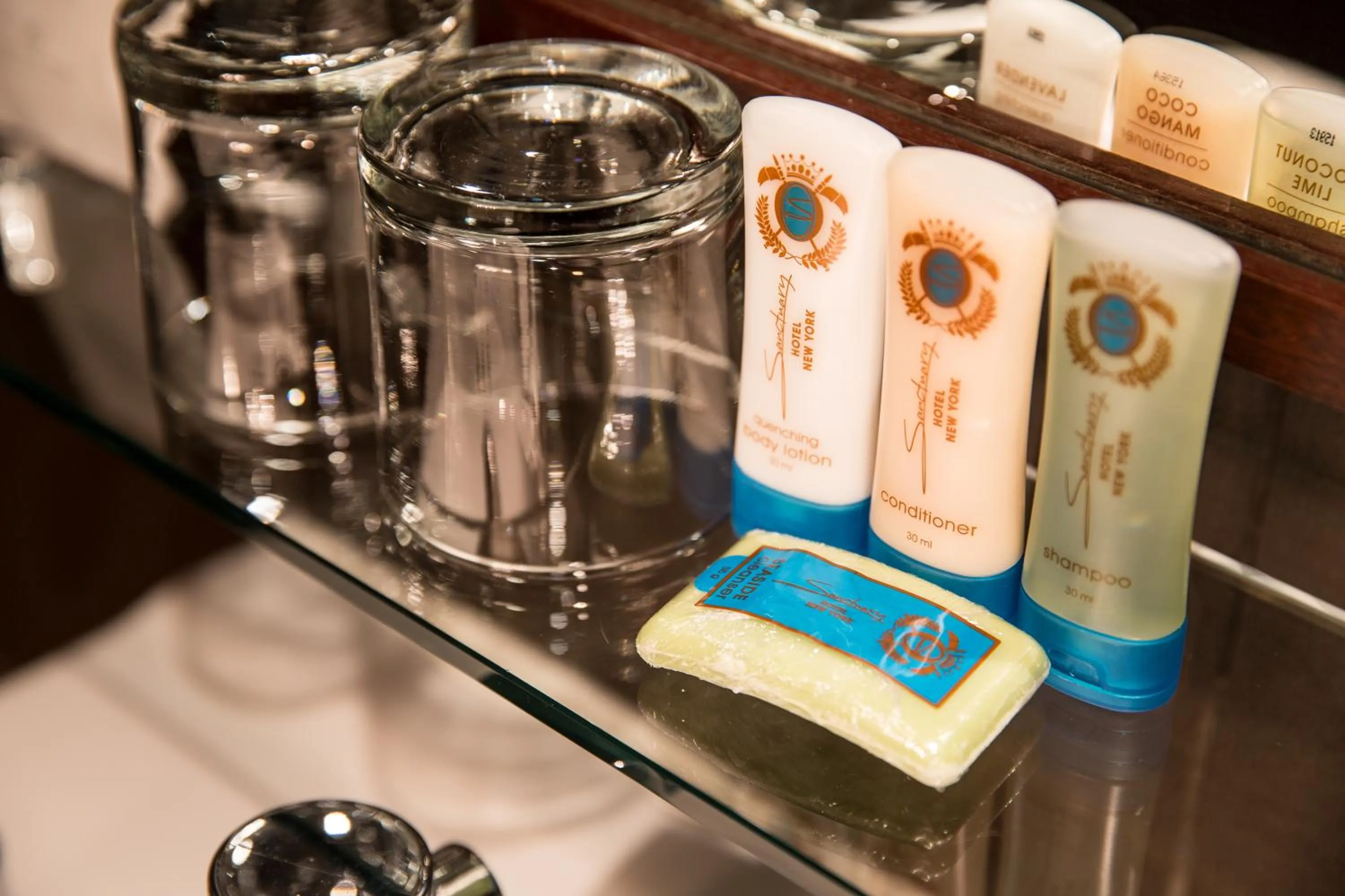 Bathroom in Sanctuary Hotel New York