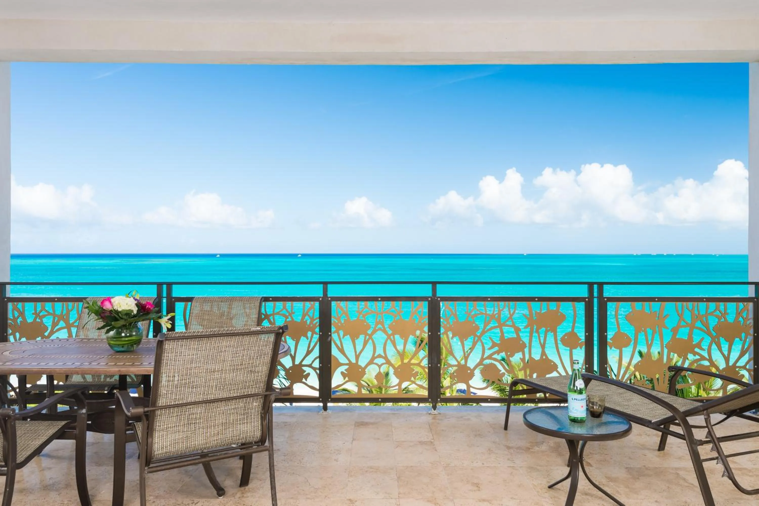 Balcony/Terrace in The Regent Grand