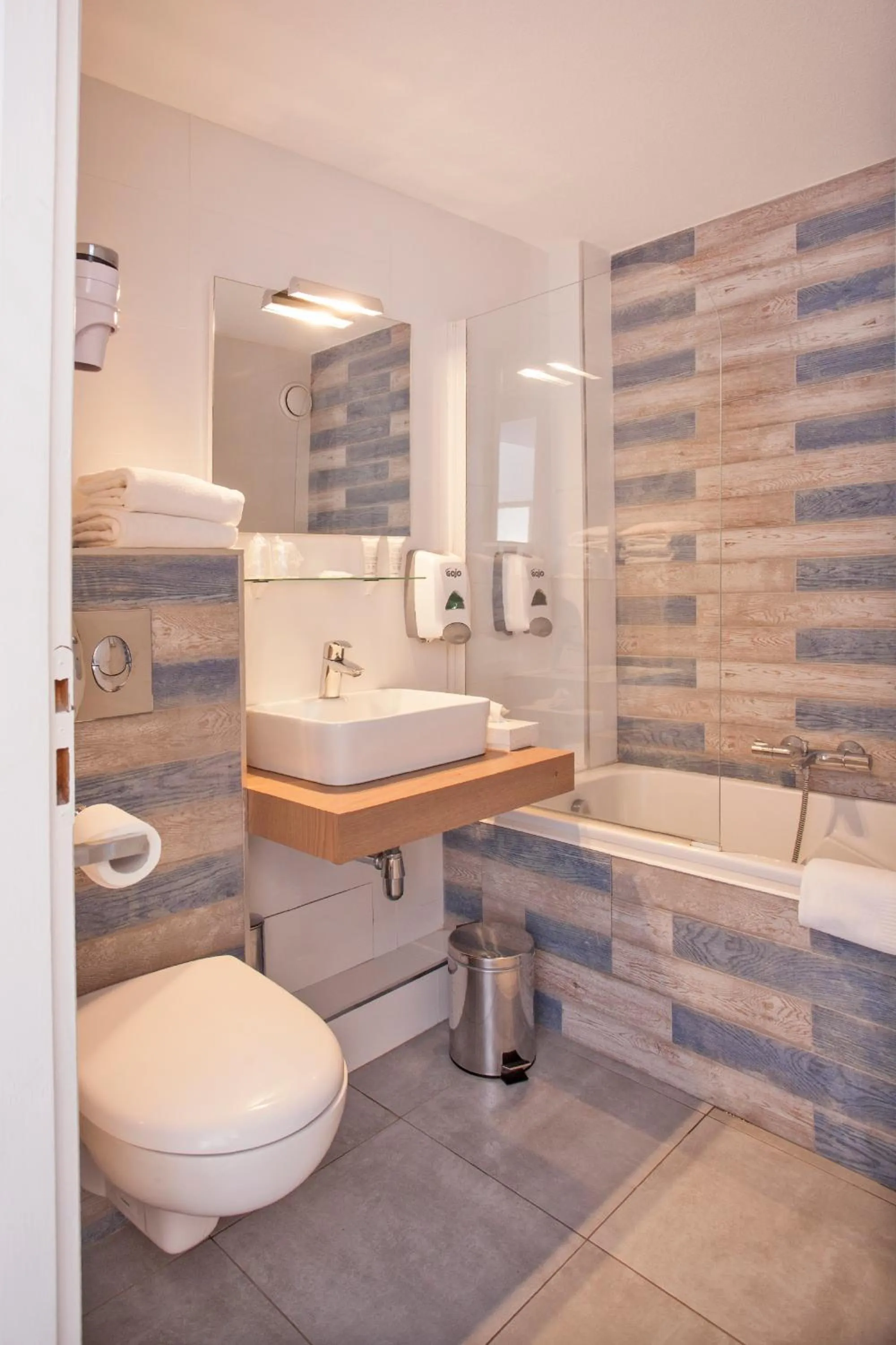 Bathroom in Le Neptune & Spa