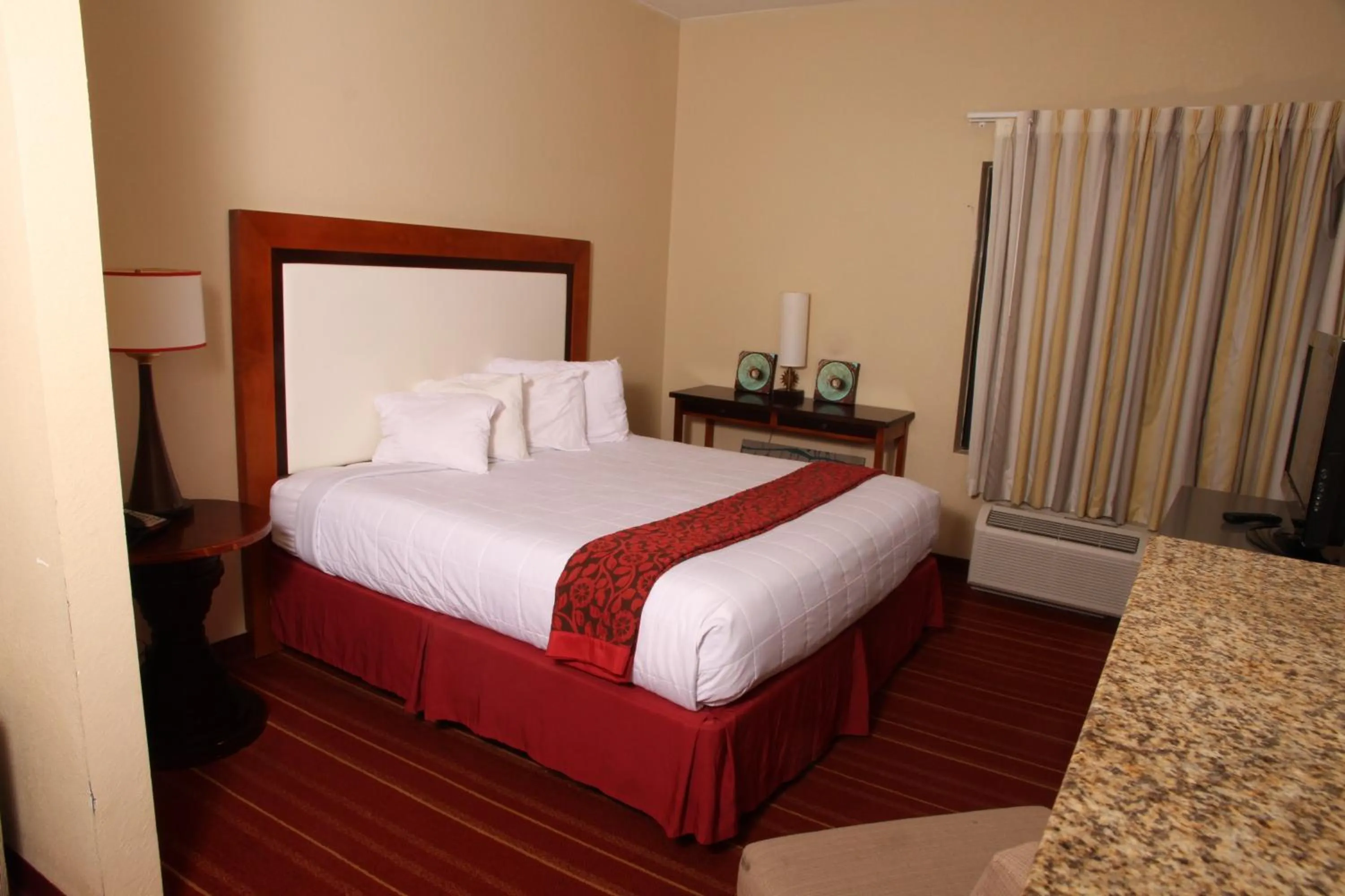 Bedroom, Bed in Days Inn by Wyndham Semmes Mobile