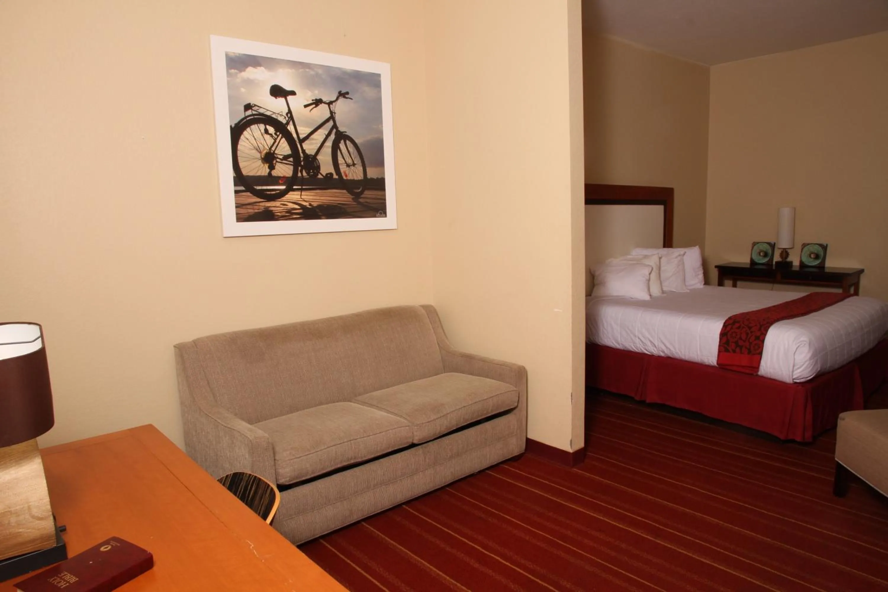 Seating area, Bed in Days Inn by Wyndham Semmes Mobile