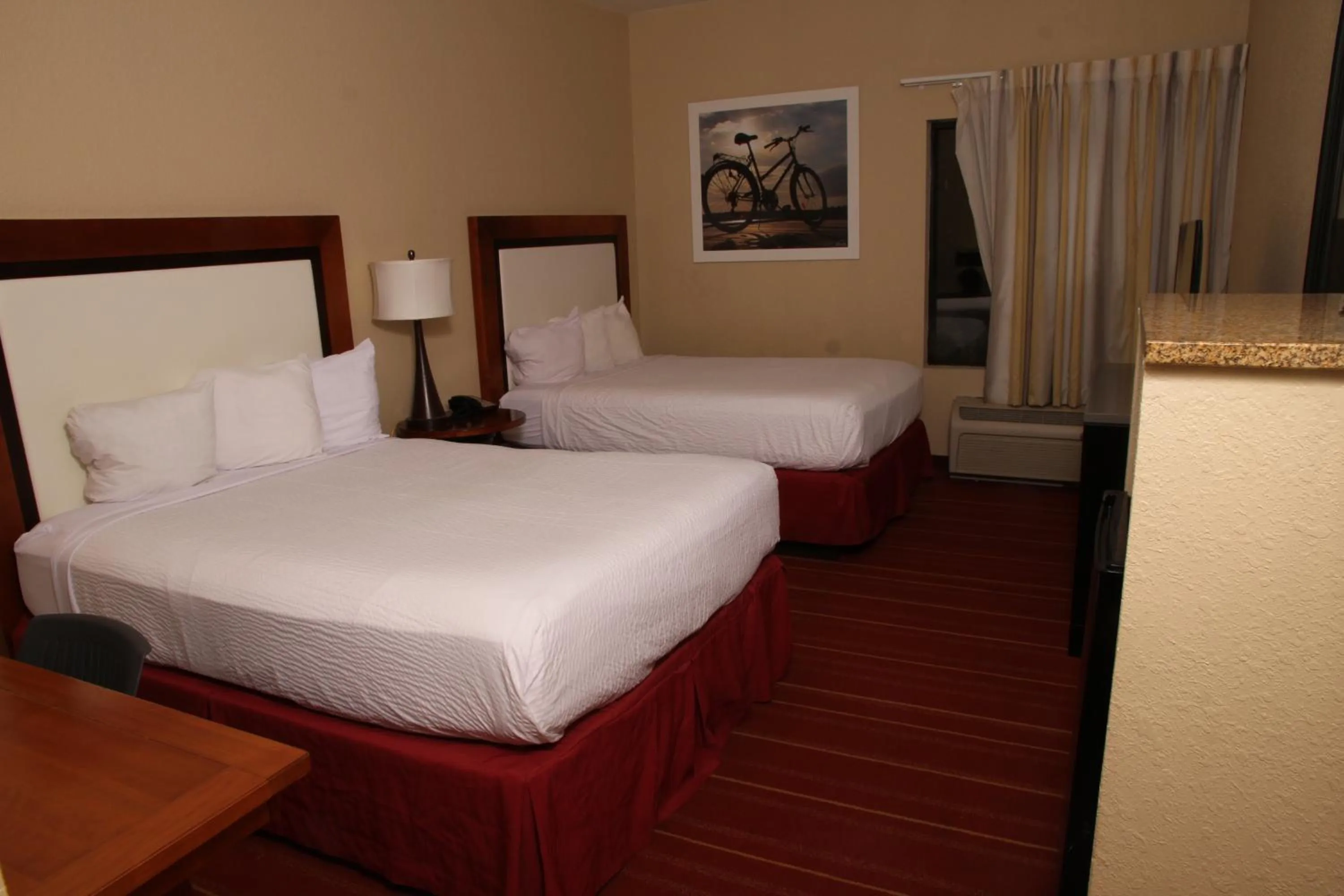View (from property/room), Bed in Days Inn by Wyndham Semmes Mobile